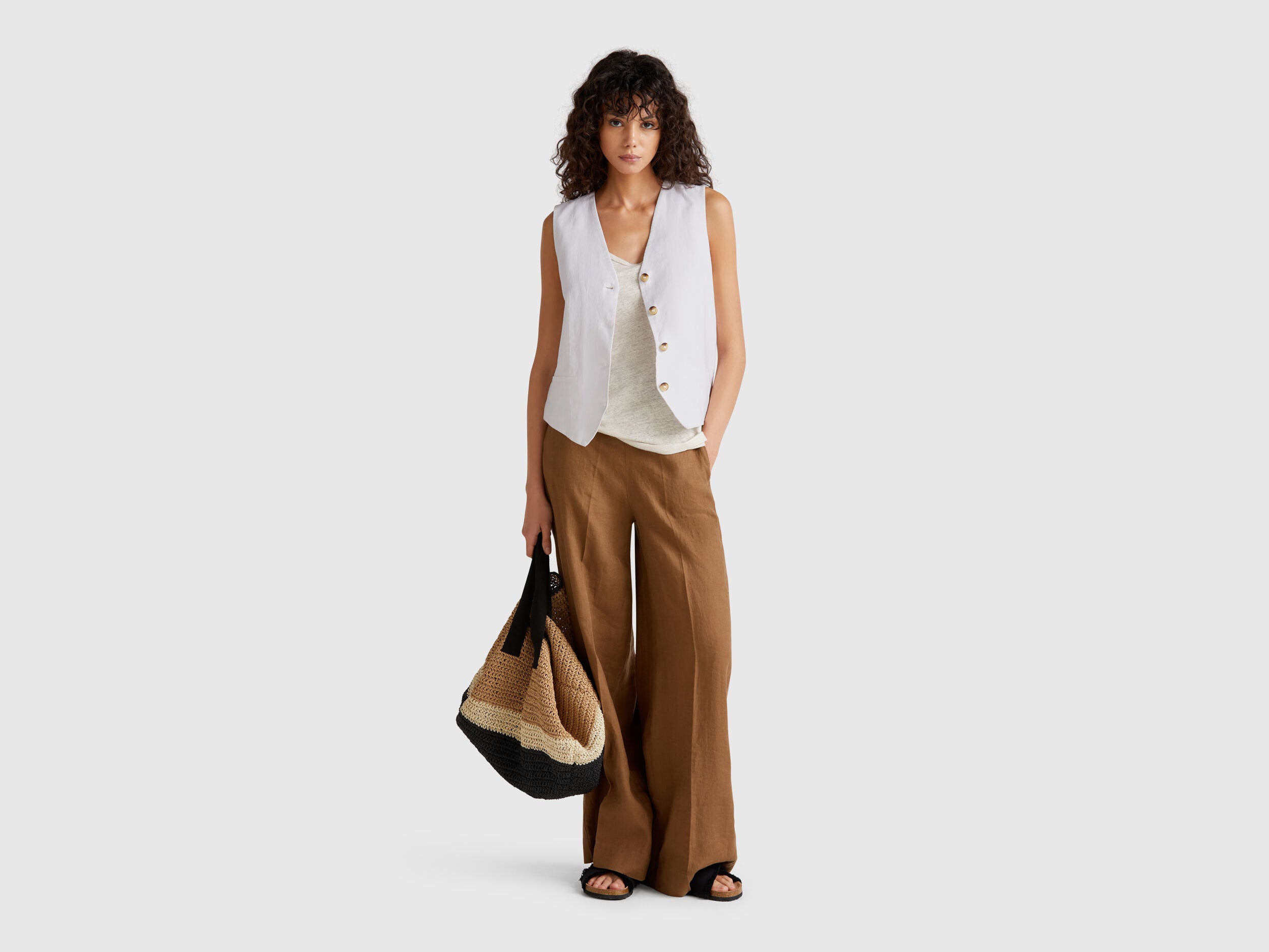 Benetton_Pure Linen Vest_2AGHDJ00G_101_03