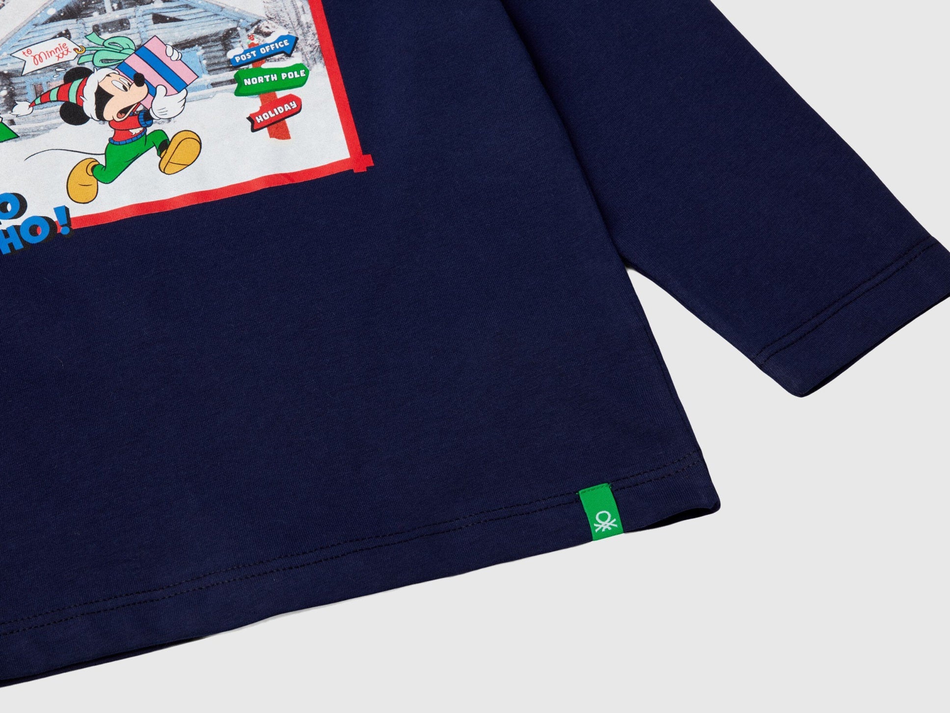 Mickey & Friends Christmas Sweatshirt_3ATNG10GP_252_03