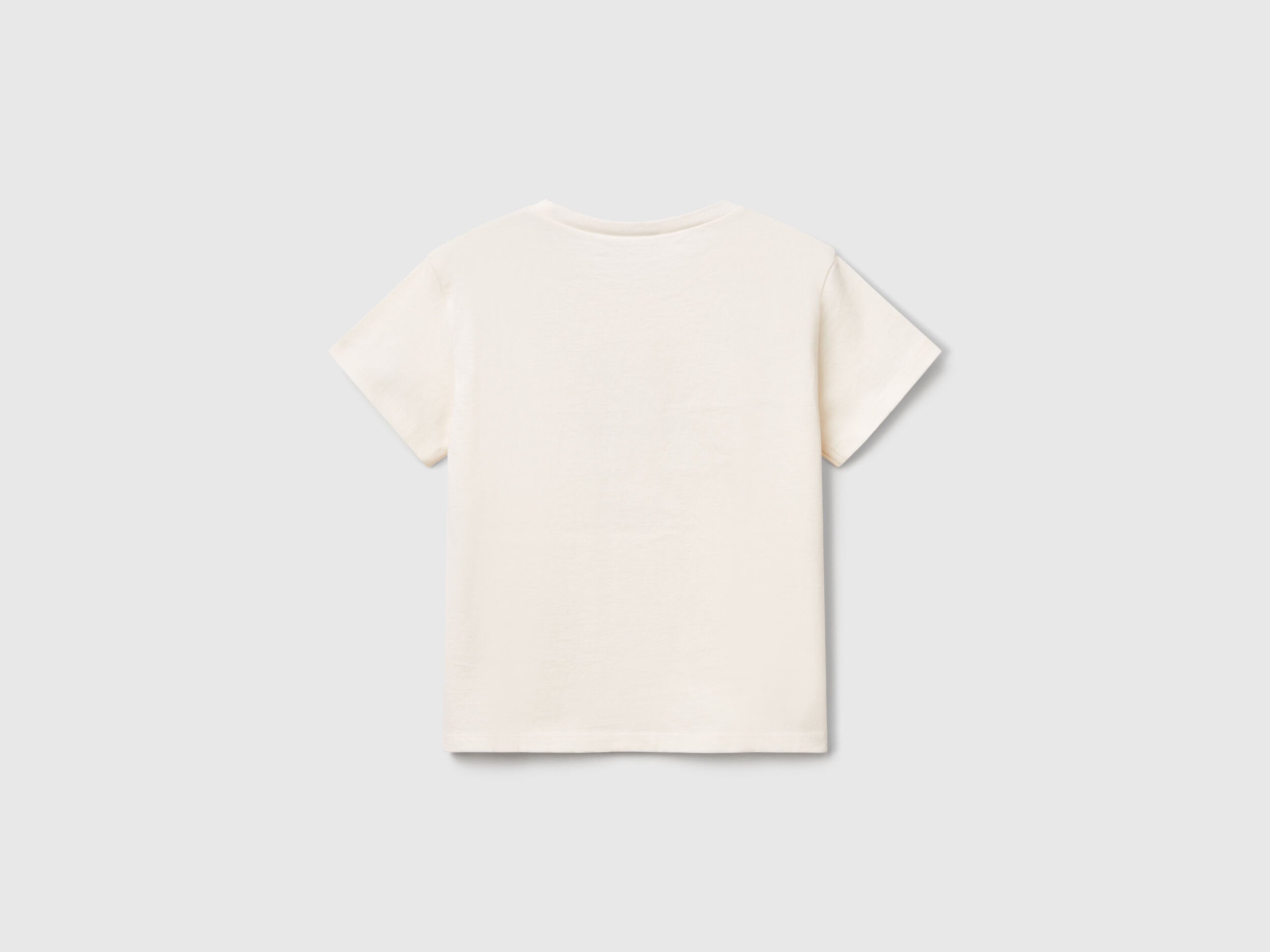 Benetton_T-Shirt with Print and Applique_3I1XG10I4_0R2_02