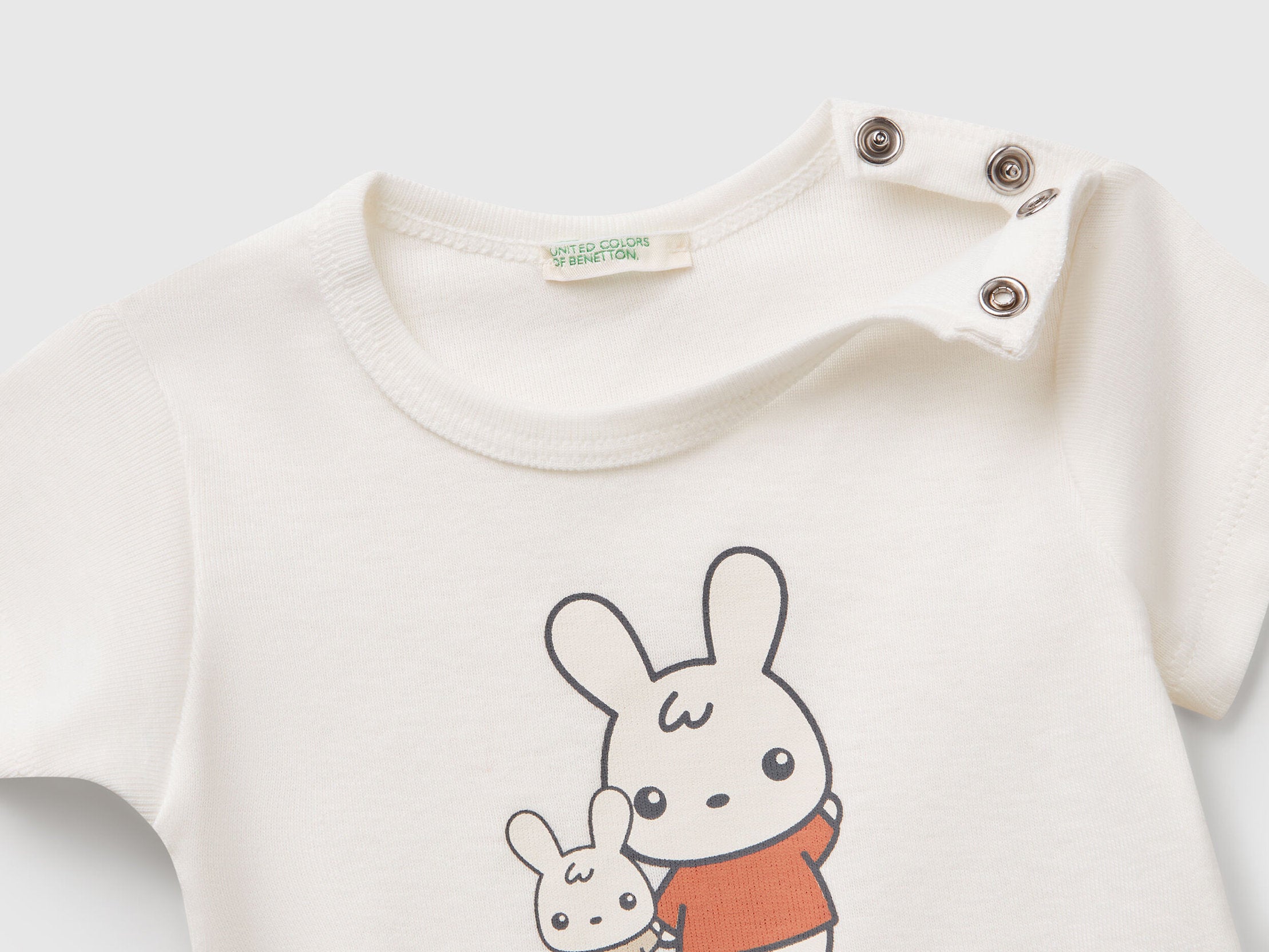 Benetton_Cotton T-Shirt_3I9WA1062_074_03