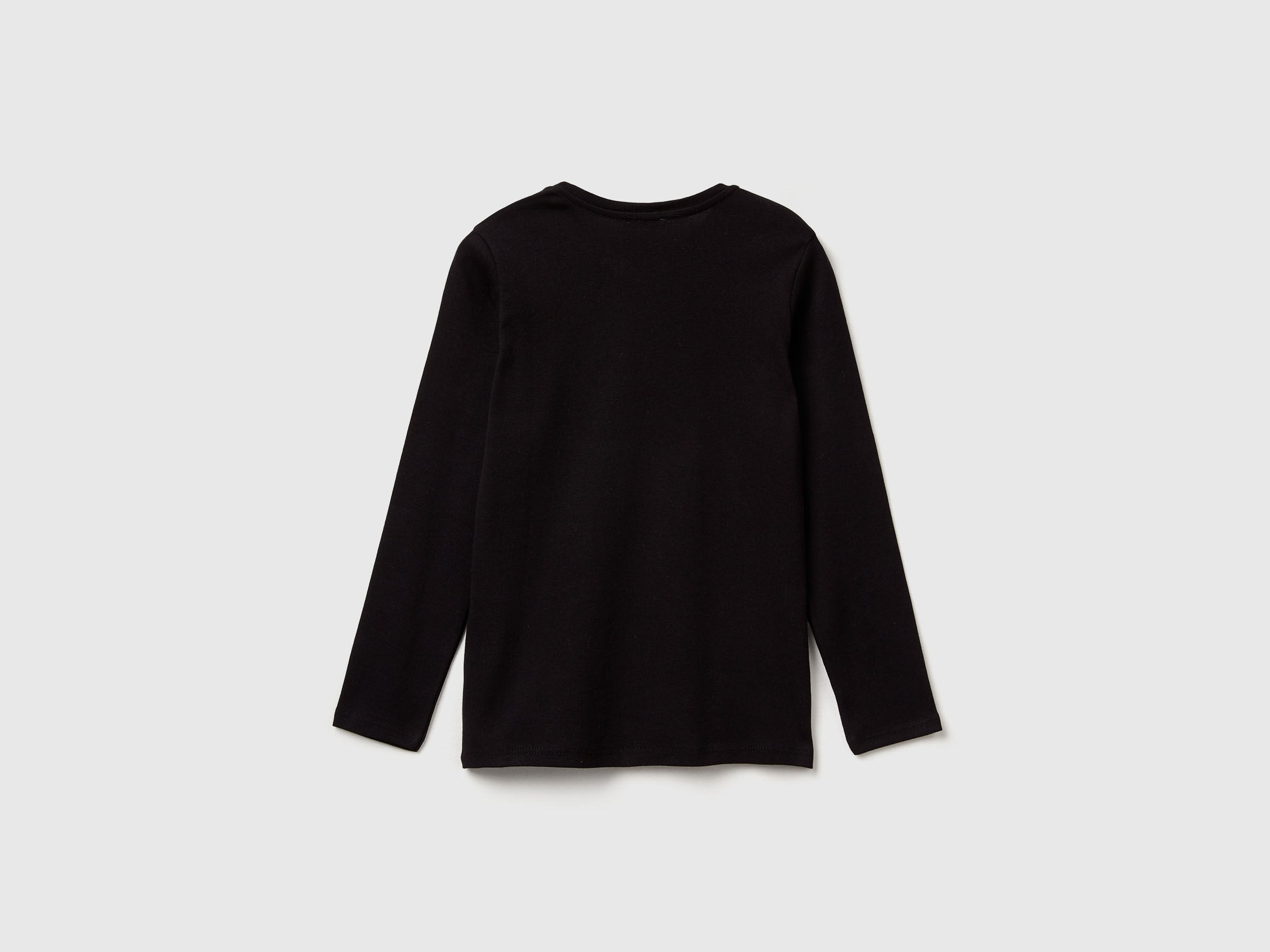 Benetton_Black_Long Sleeve T-Shirt with Glitter Print_3I9WC10JR_100_02