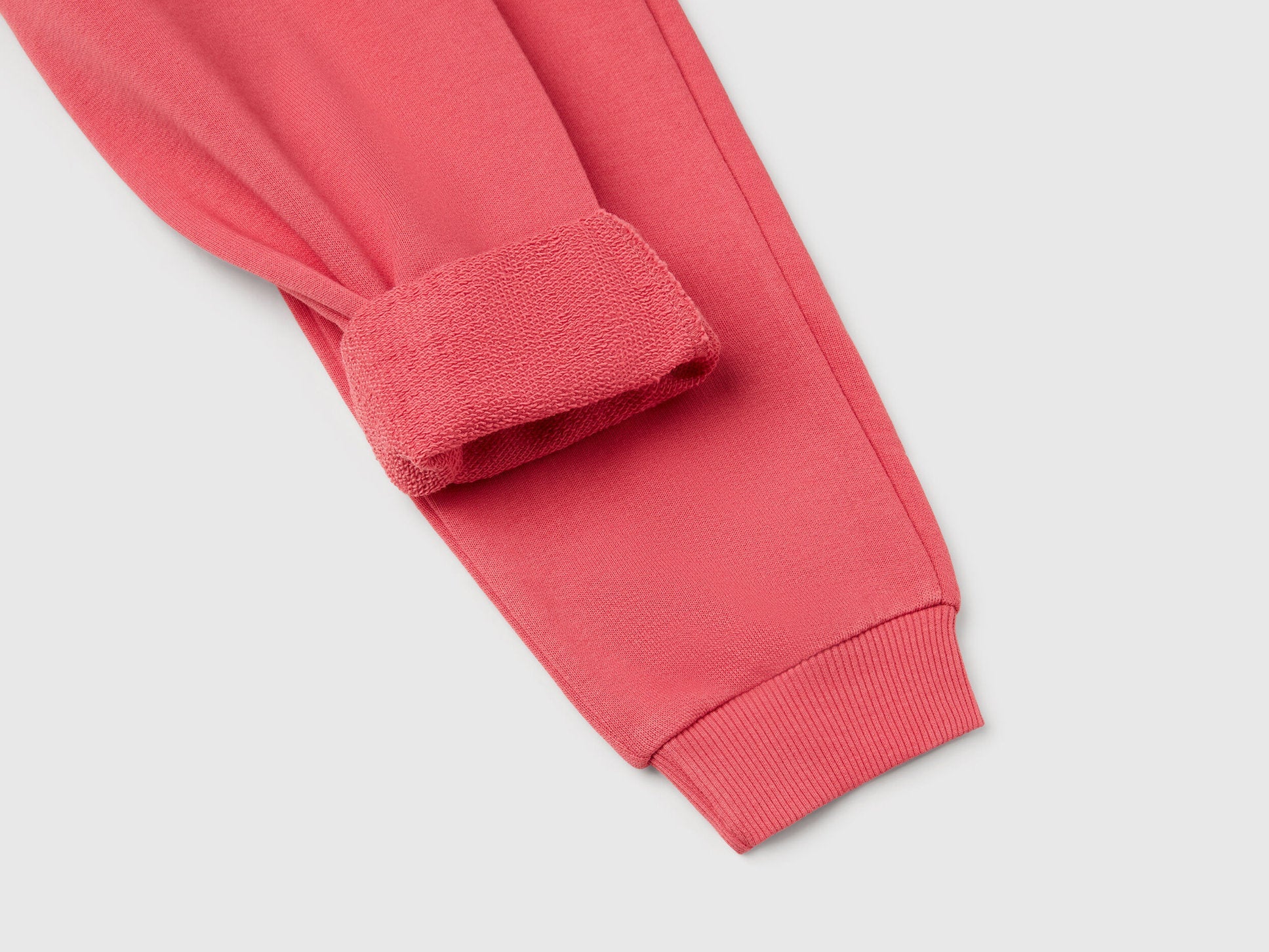 Benetton_Sweatpants with Logo_3J68CF02H_11F_03