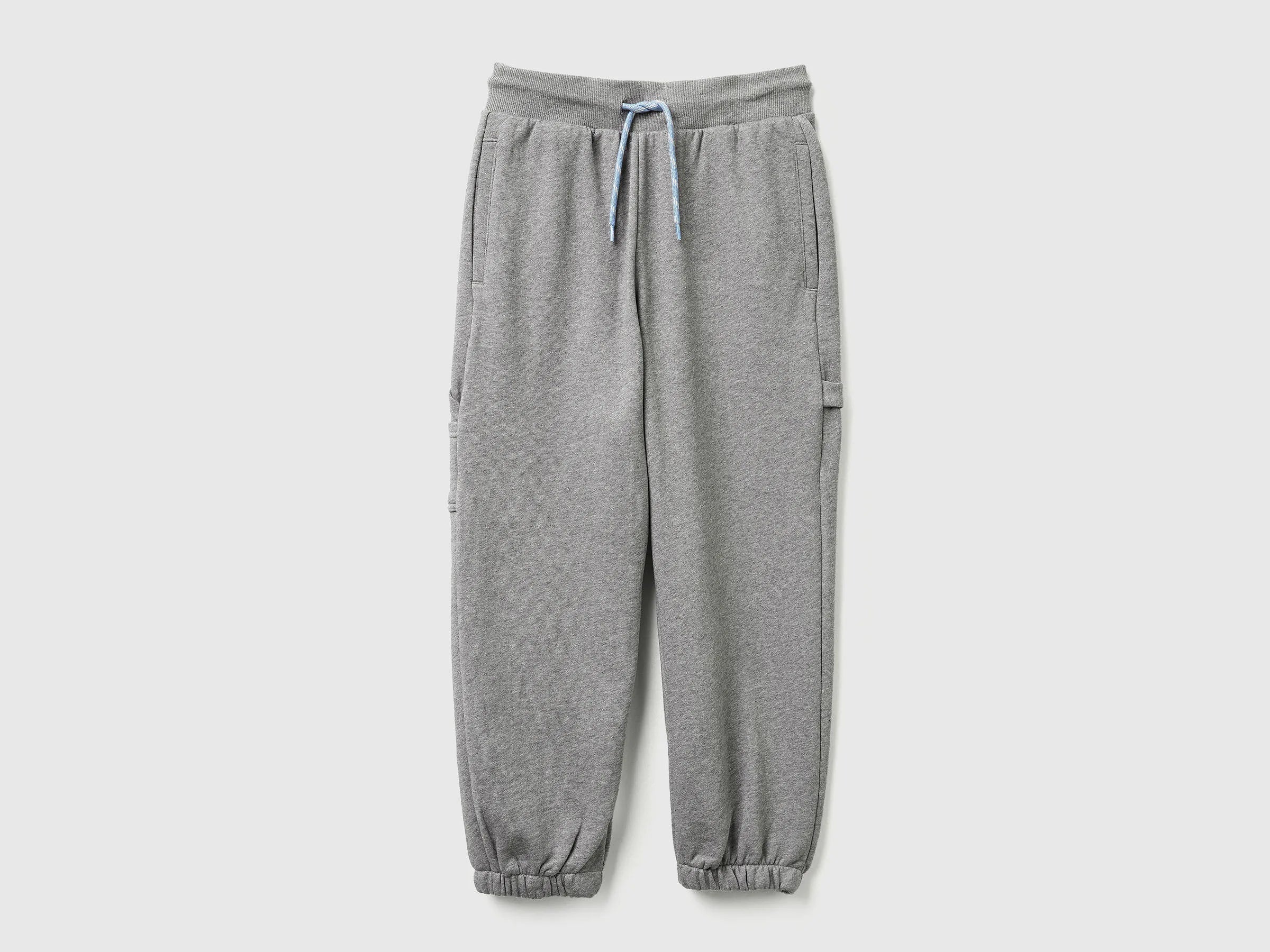Benetton_Gray_Wide Joggers with Pockets_3J68CF06L_507_01