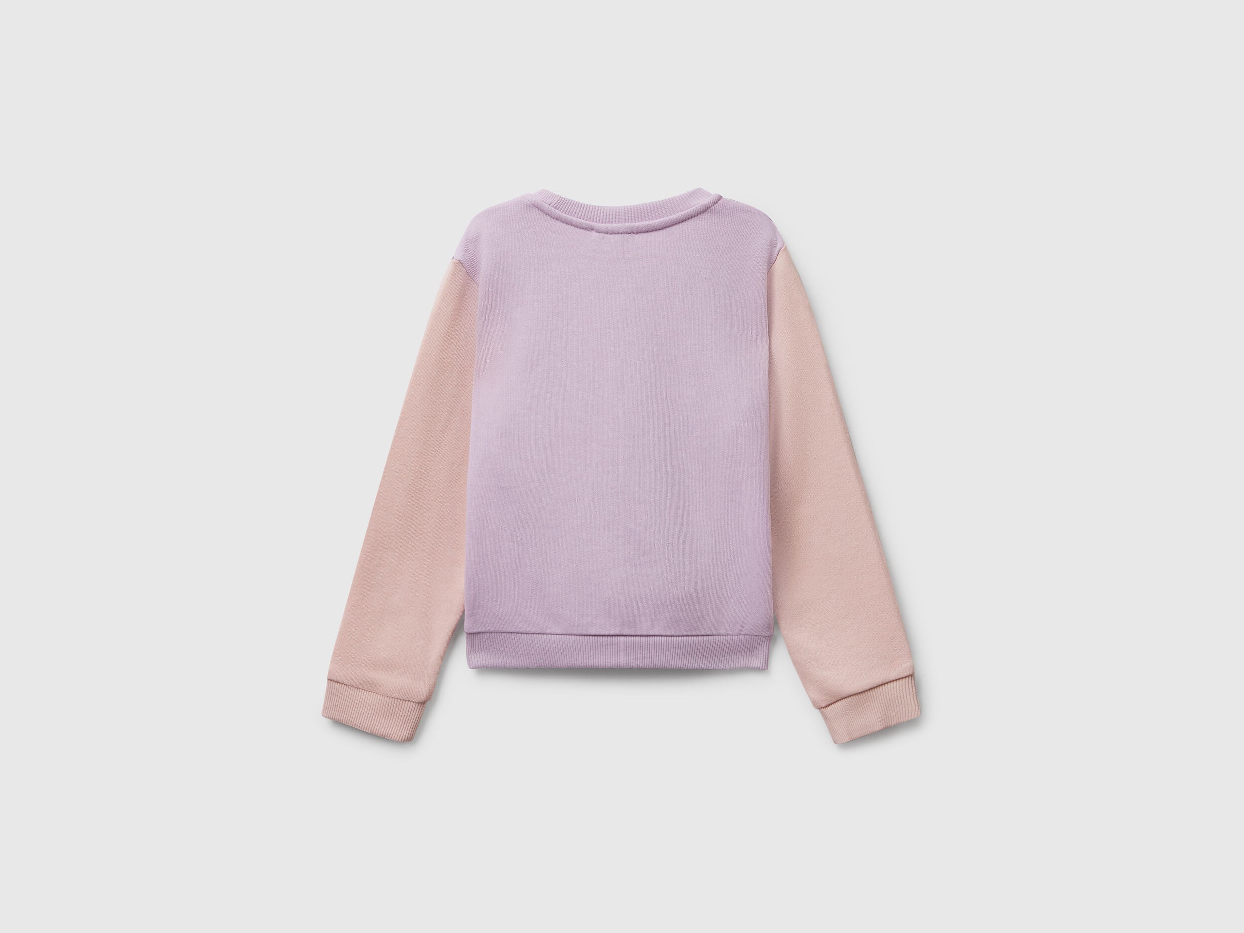 Benetton_Lavender_Sweatshirt with Glittery Print_3J70G10JR_901_02