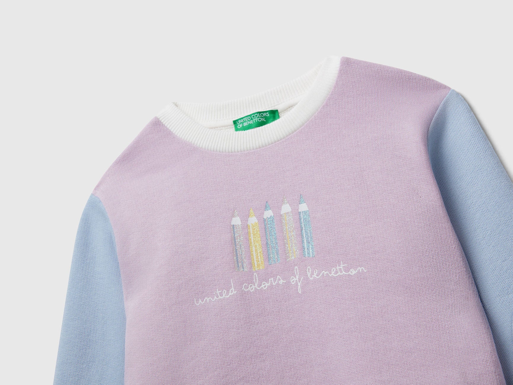 Benetton_Violet_Sweatshirt with Glittery Print_3J70G10JR_902_03