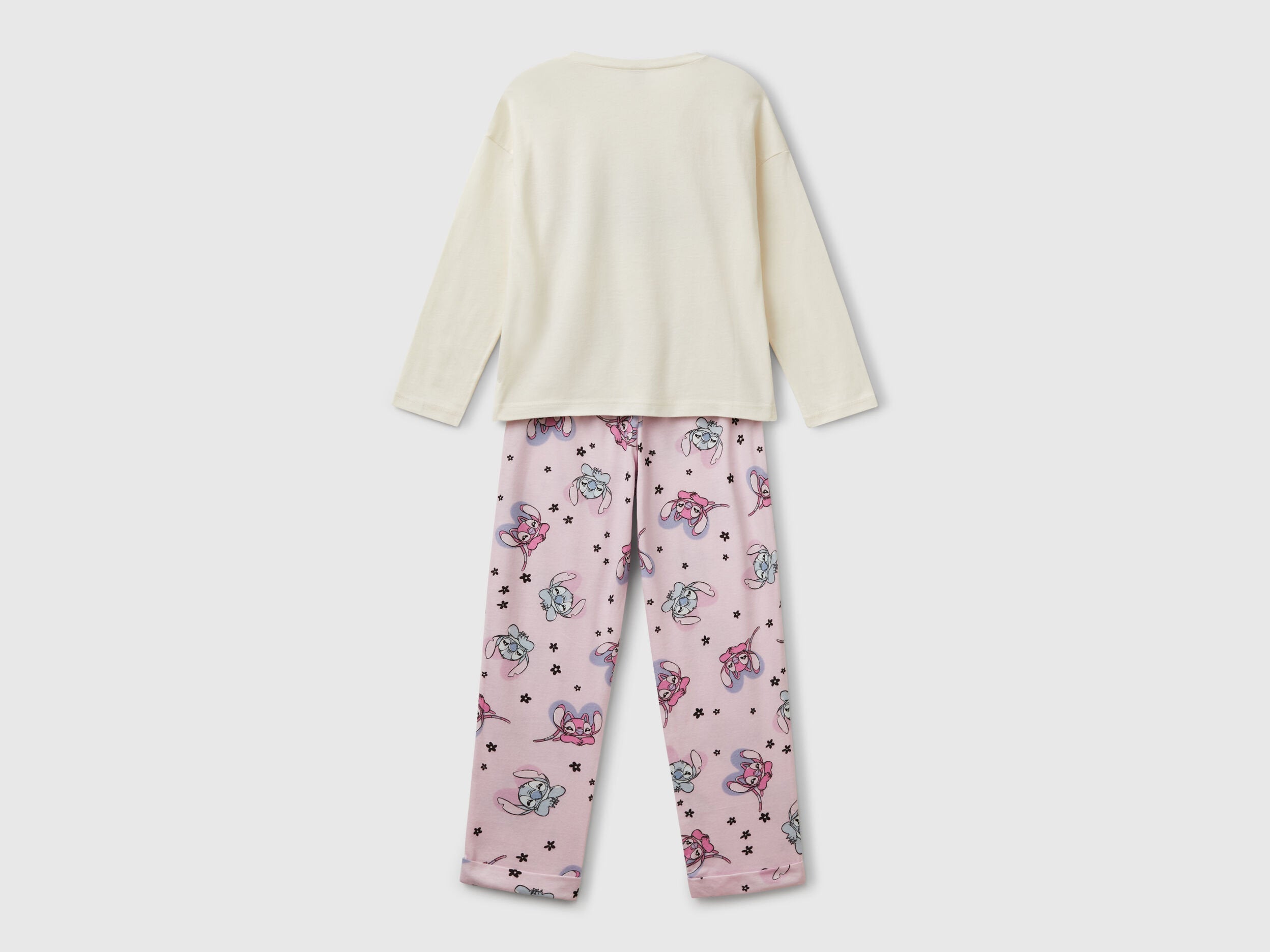 Benetton_Flowing Pyjamas with Stitch ©Disney Print_3Y5E0P08E_0R2_02