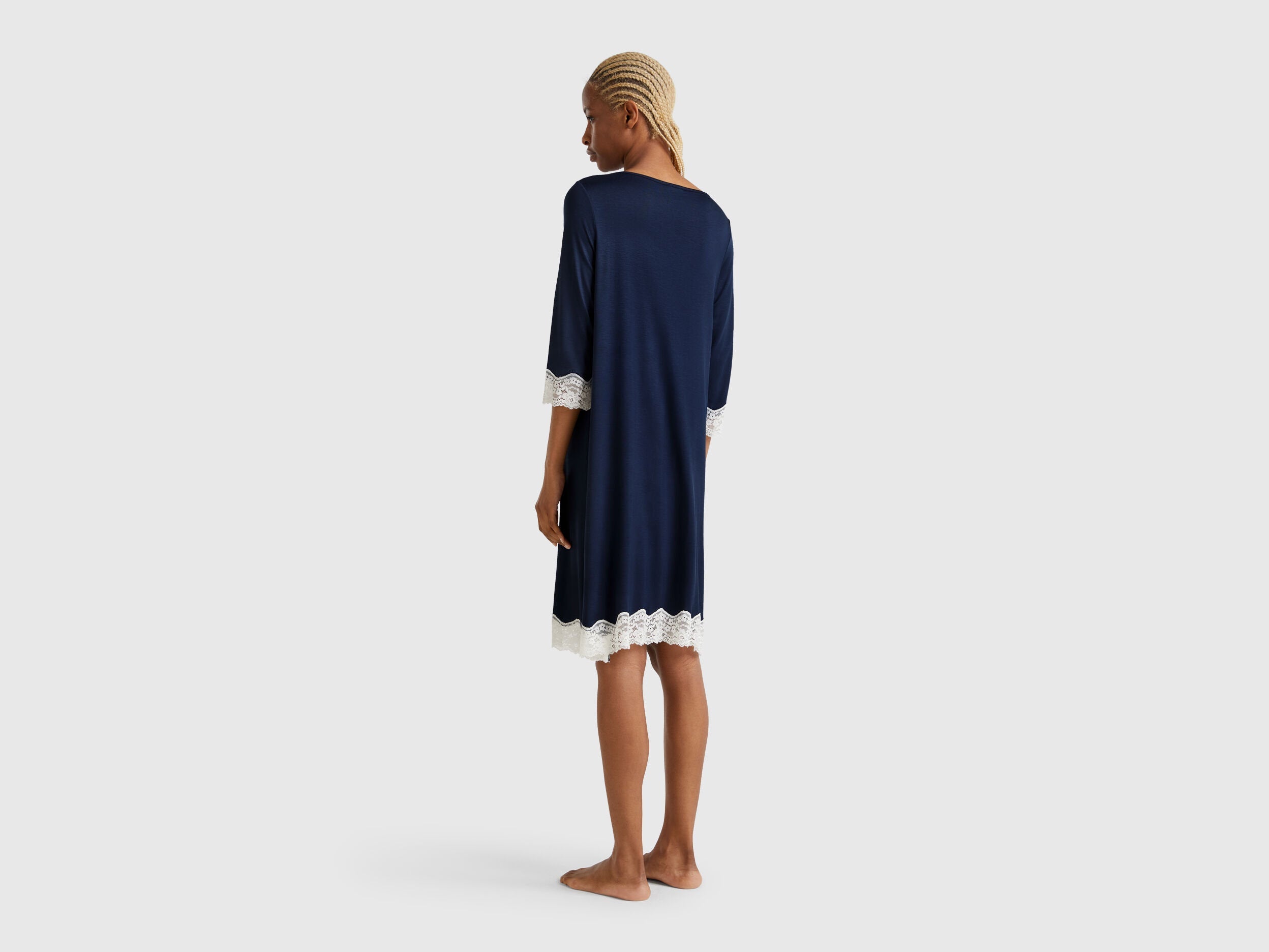 Benetton_Nightshirt with Lace Details_3Z123C01F_13C_02