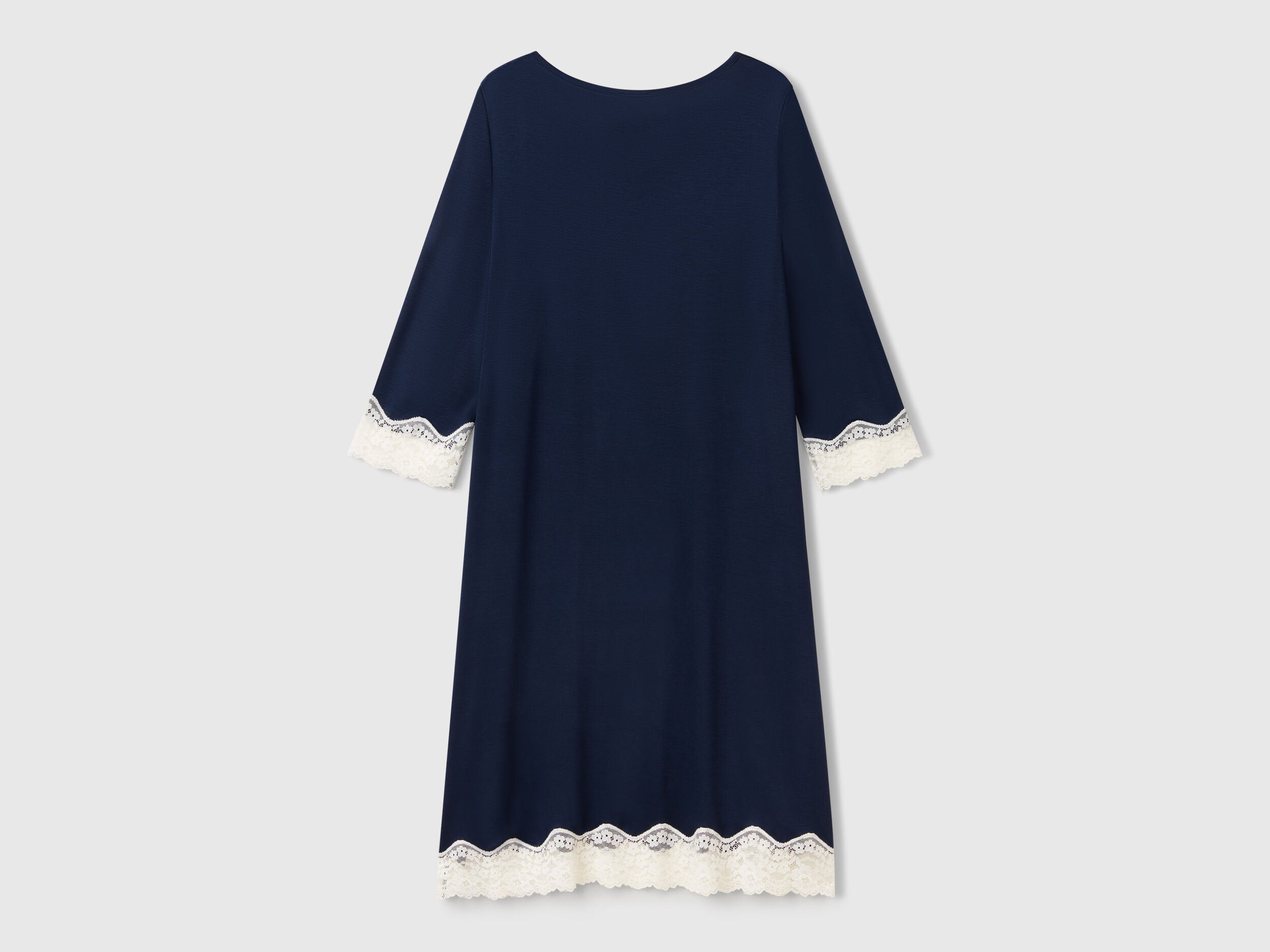 Benetton_Nightshirt with Lace Details_3Z123C01F_13C_04