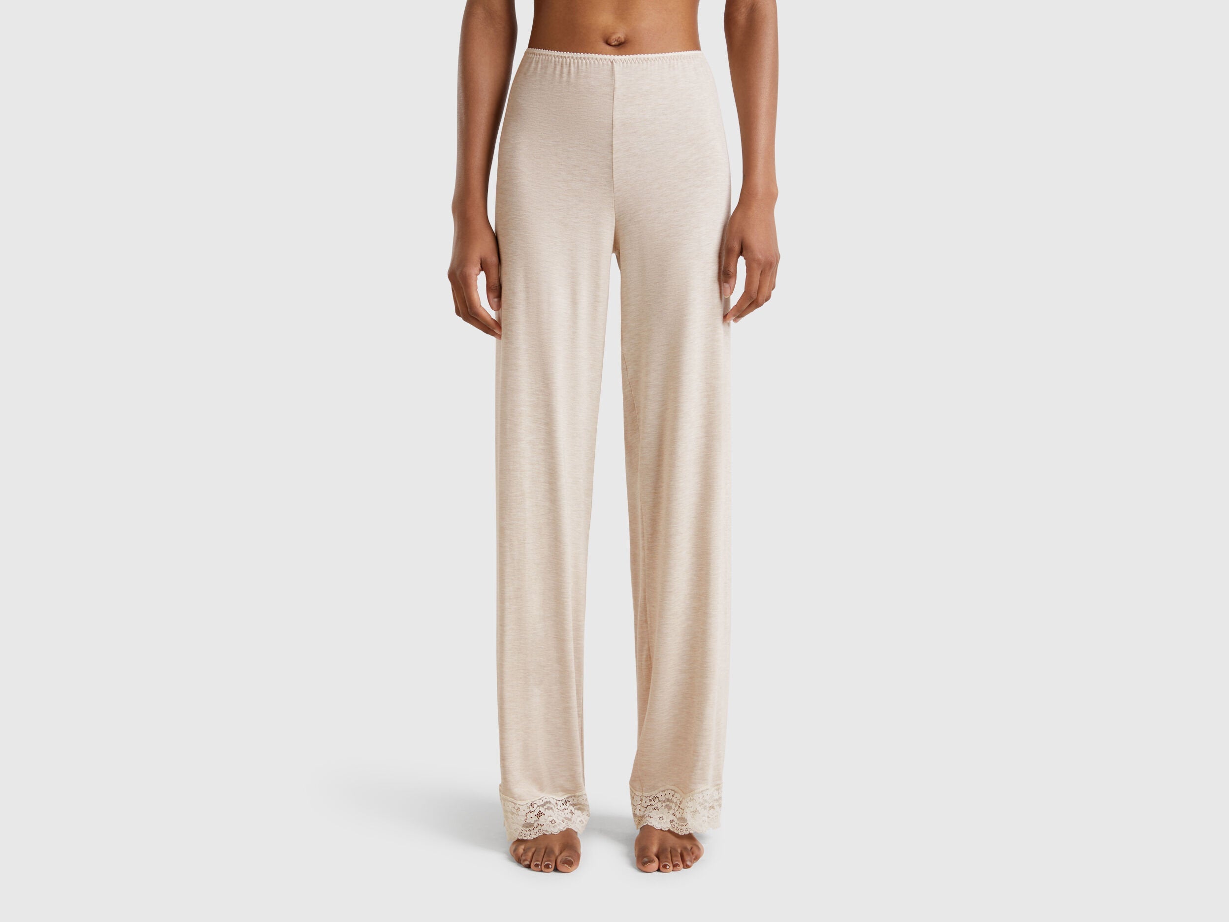 Benetton_Flowy Trousers with Lace_3Z123F04A_729_02