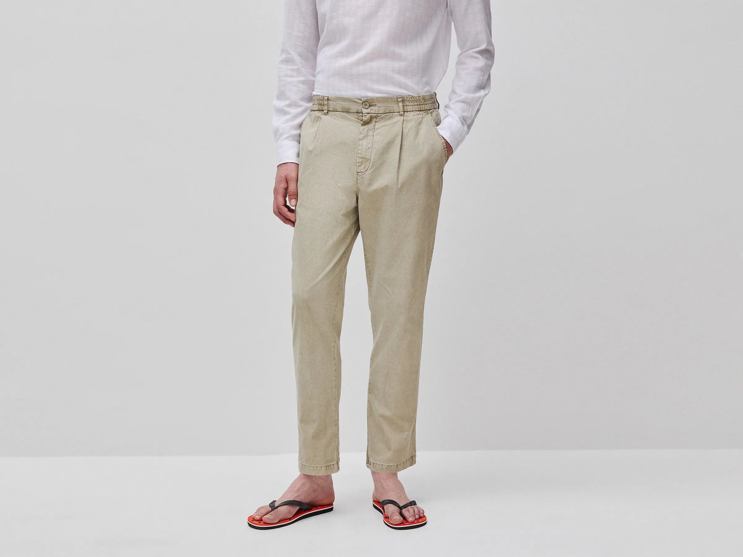 Benetton Light green Men Carrot-Fit Chinos SKU: 44L0UF068_6W9 Image 02