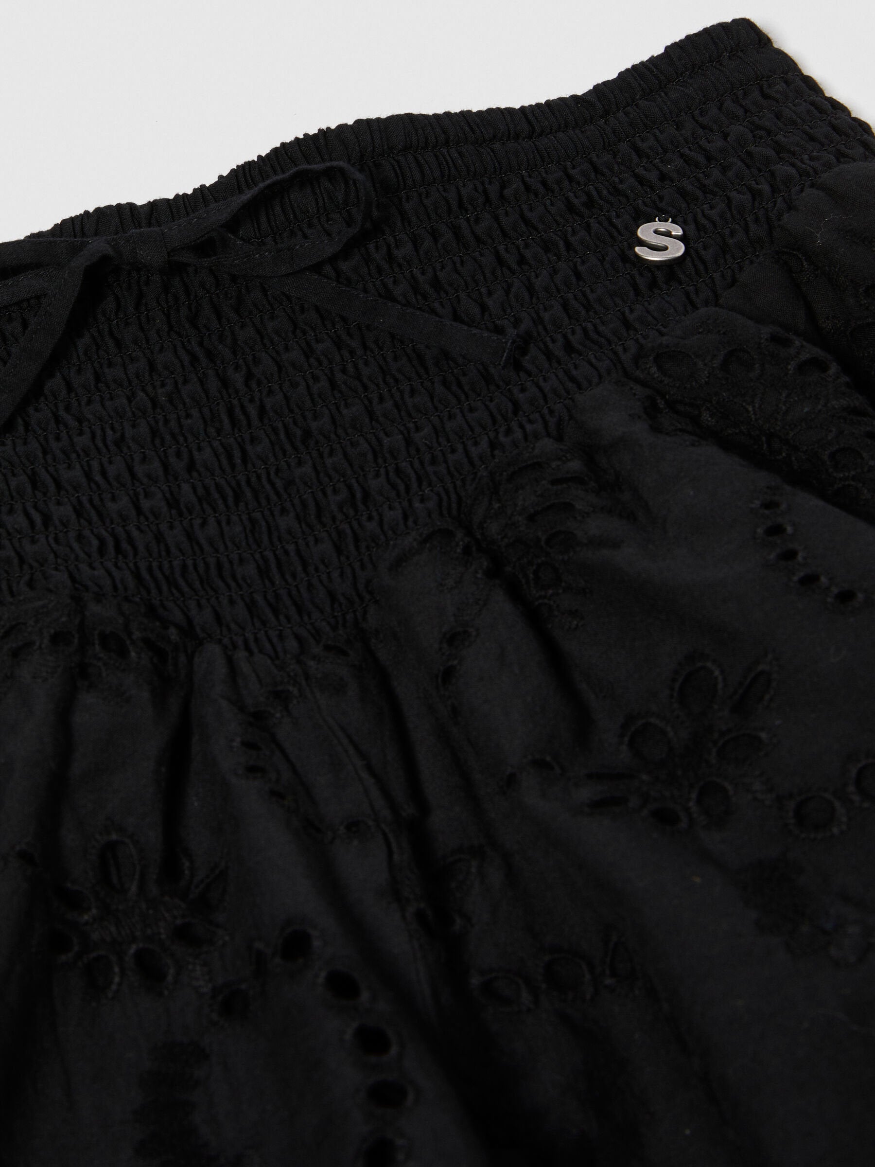 Embroidered Shorts_44ZKY900R_100_02