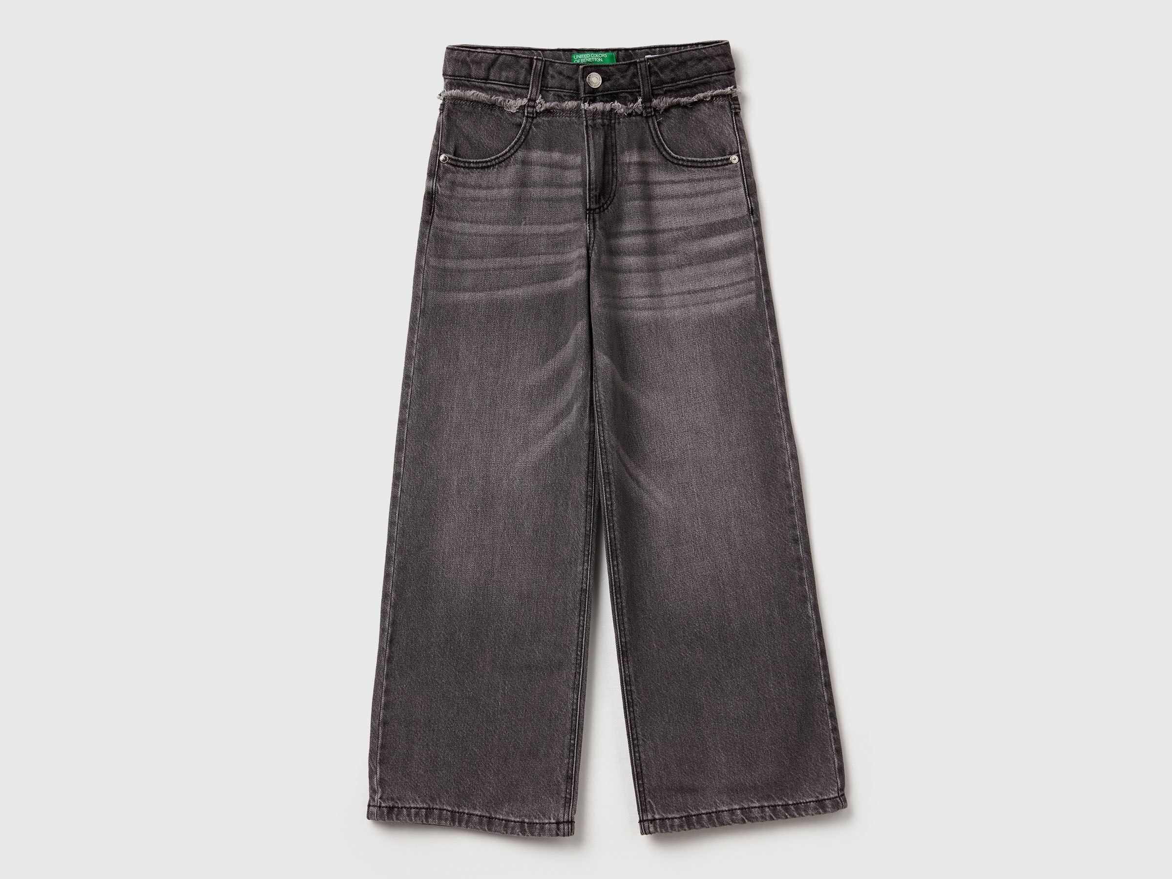 Benetton_Black_Straight Fit Jeans_488PCE04B_700_01