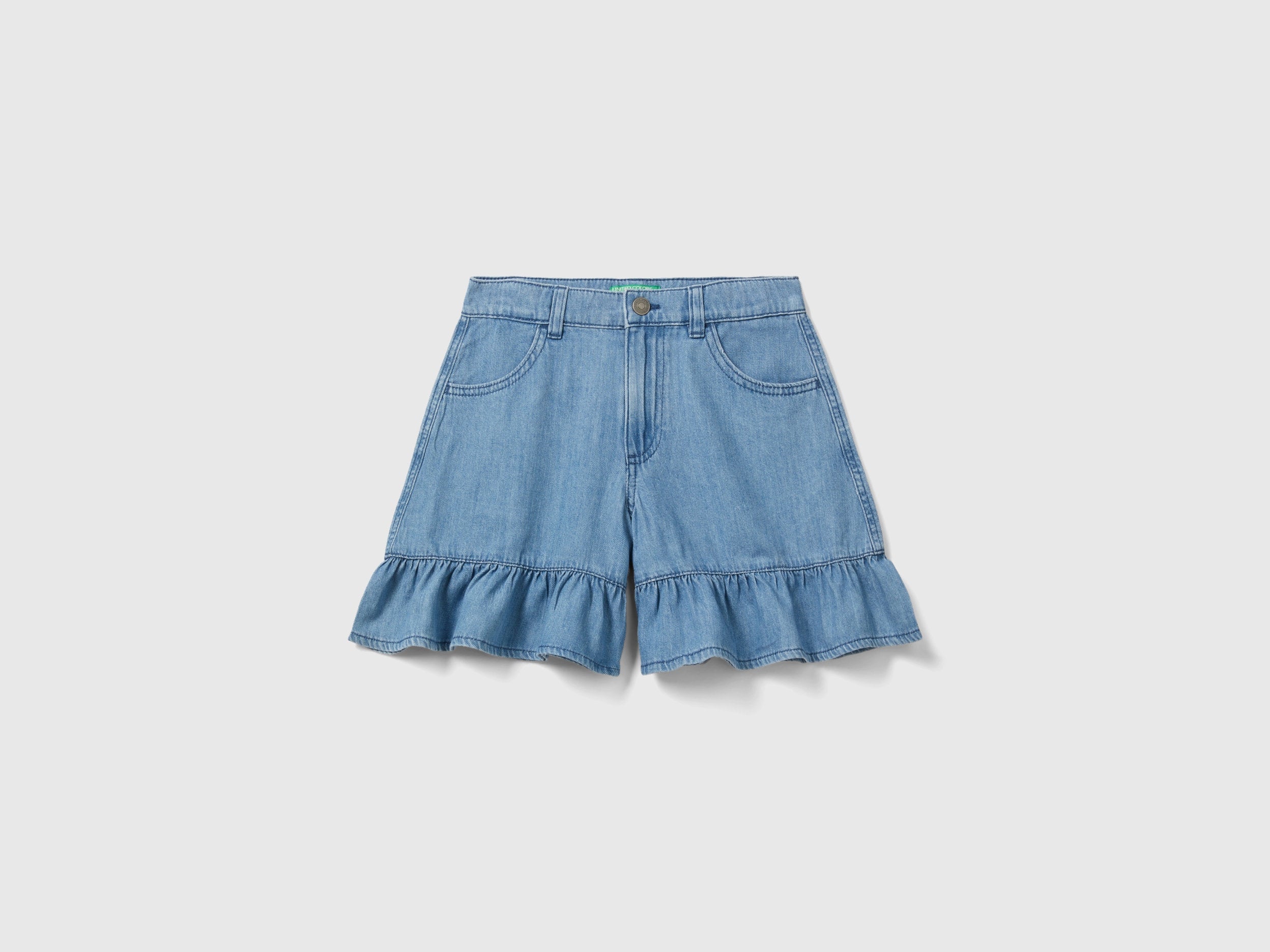 Lightweight Denim Cargo Bermudas_4AD6C902L_901_01
