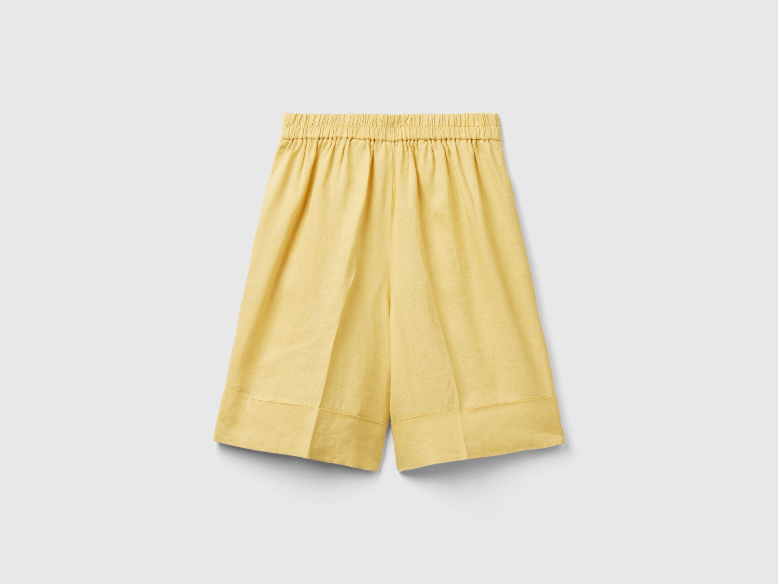 Linen Bermudas With Cuffs_4Aghd900D_3Z6_05