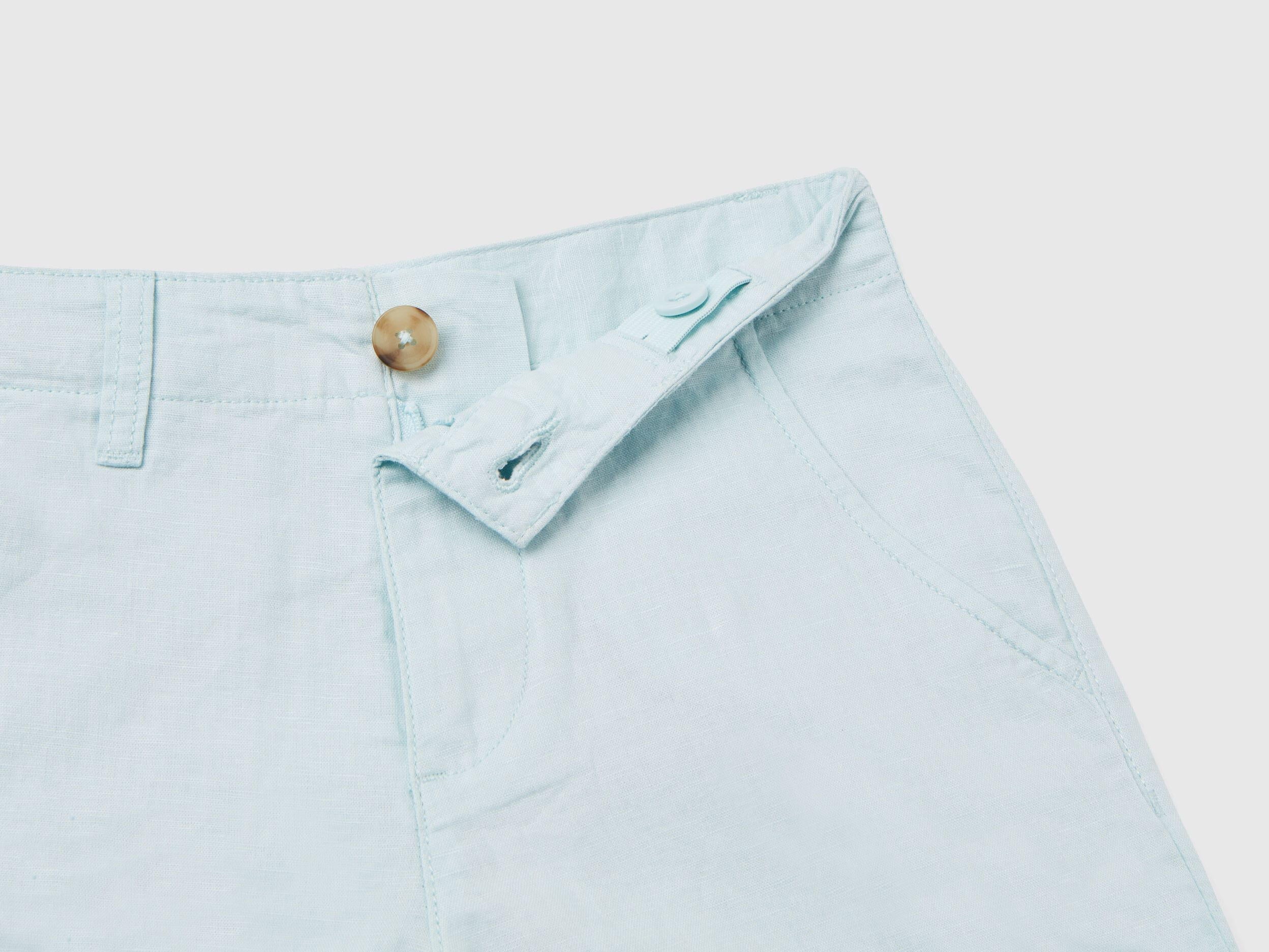 Chino Bermudas In Pure Linen_4BE7C901E_0W6_03