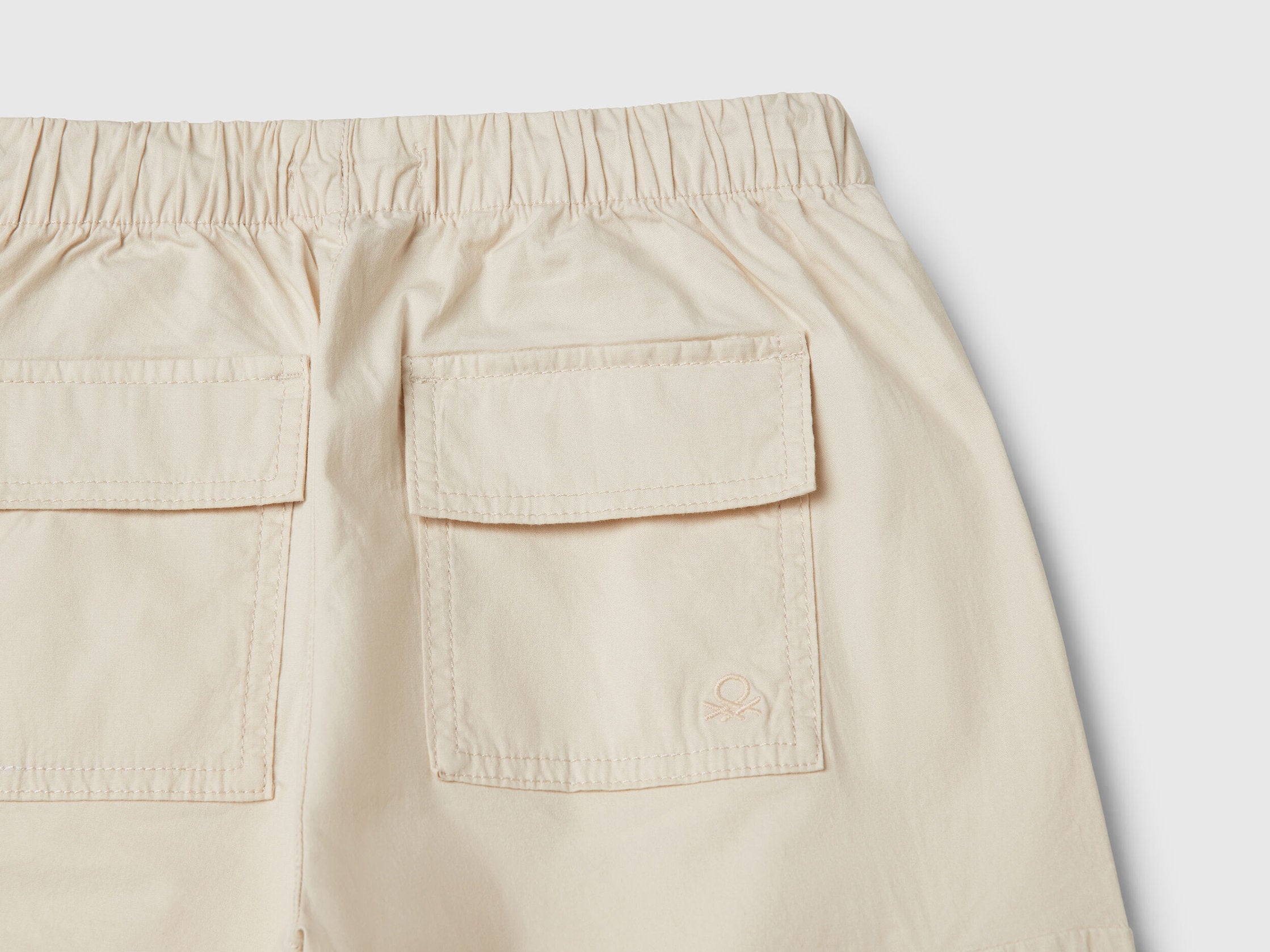 Benetton_Stretch Cotton Cargo Trousers_4L2VCF046_00V_03