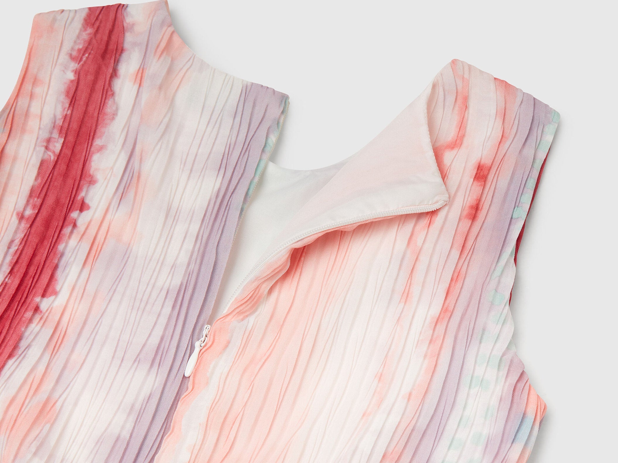 Benetton_Pleated Patterned Jumpsuit_4L8RCT016_65F_03