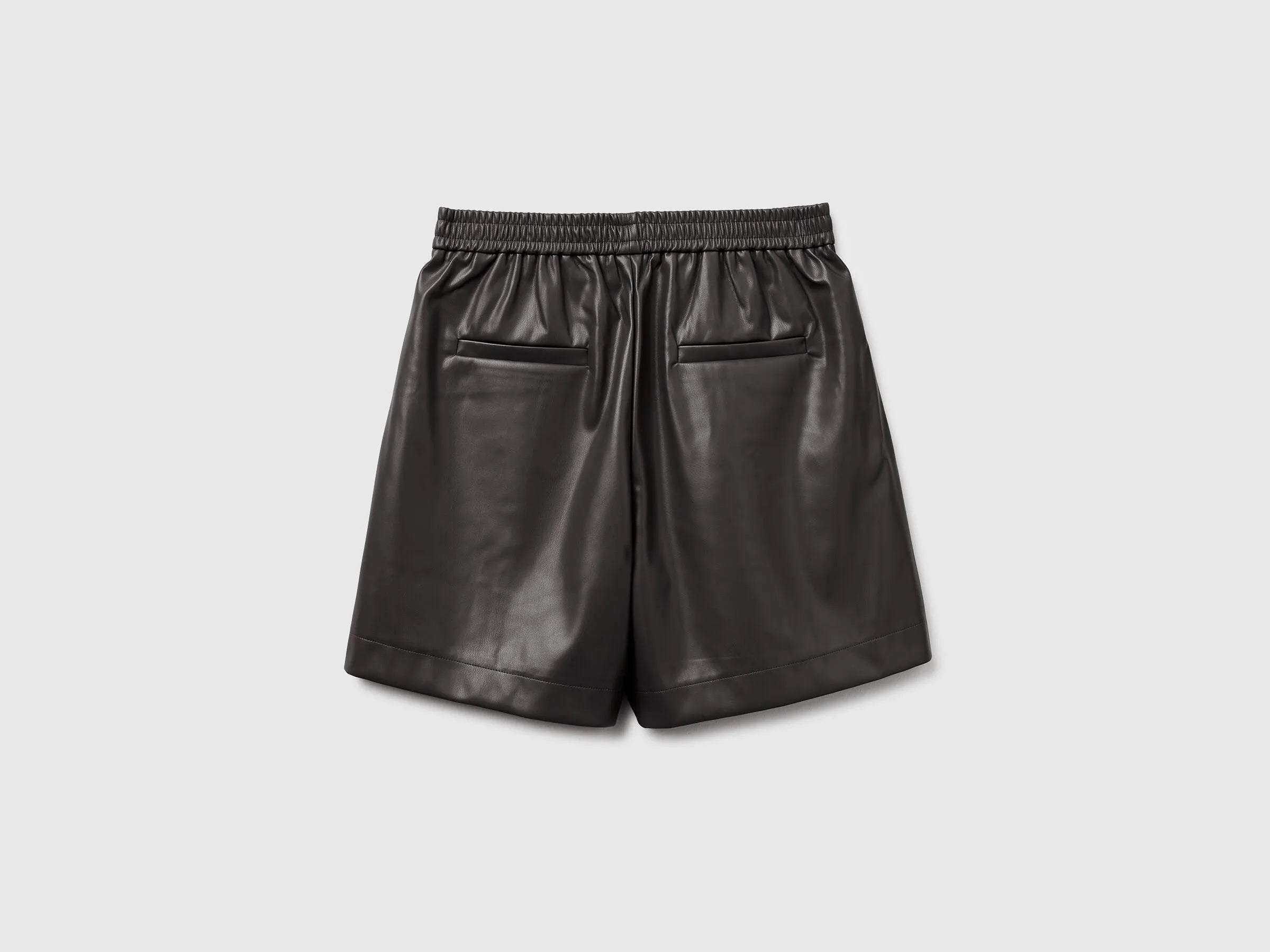 Benetton_Black_Bermudas in Imitation Leather_4M3CD9029_100_02