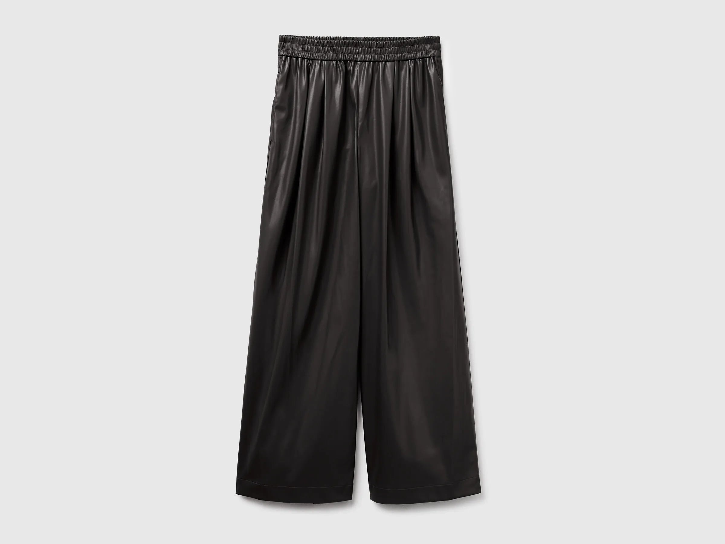 Benetton_Black_Trousers in Imitation Leather Fabric_4M3CDF0A8_100_05