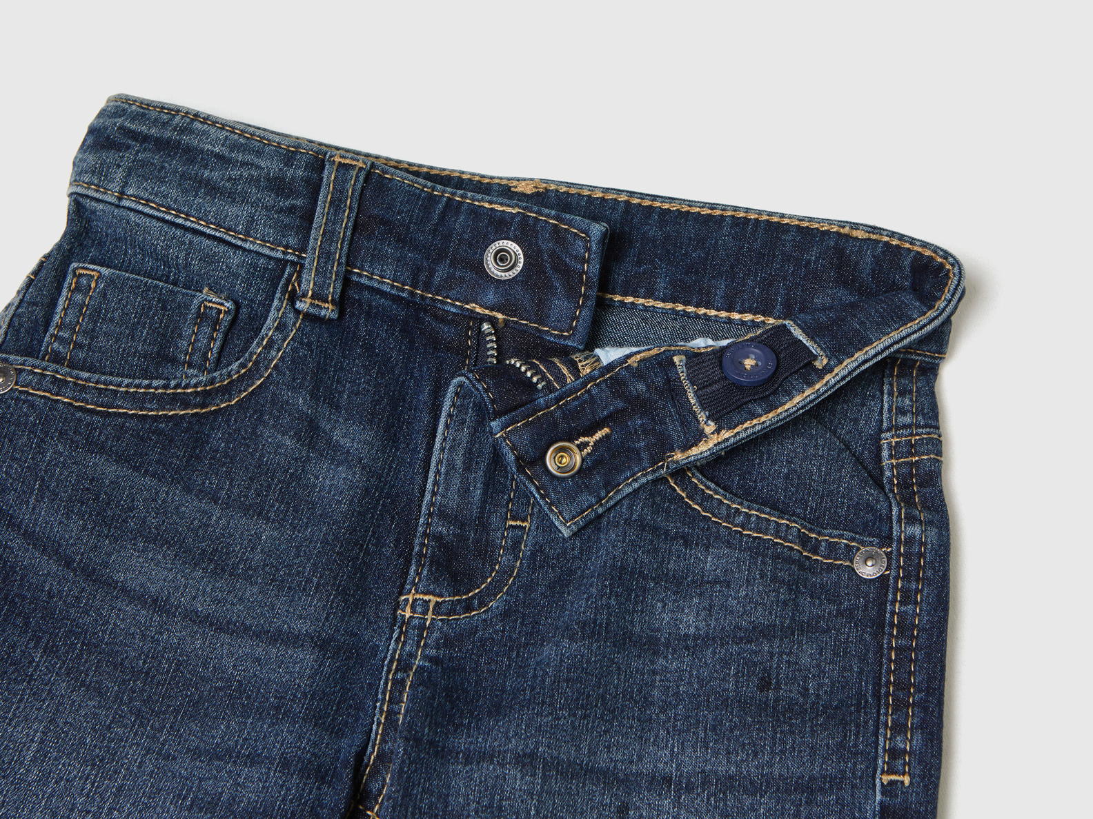 "Eco-Recycle" Denim Bermudas_4XA2G900U_901_03