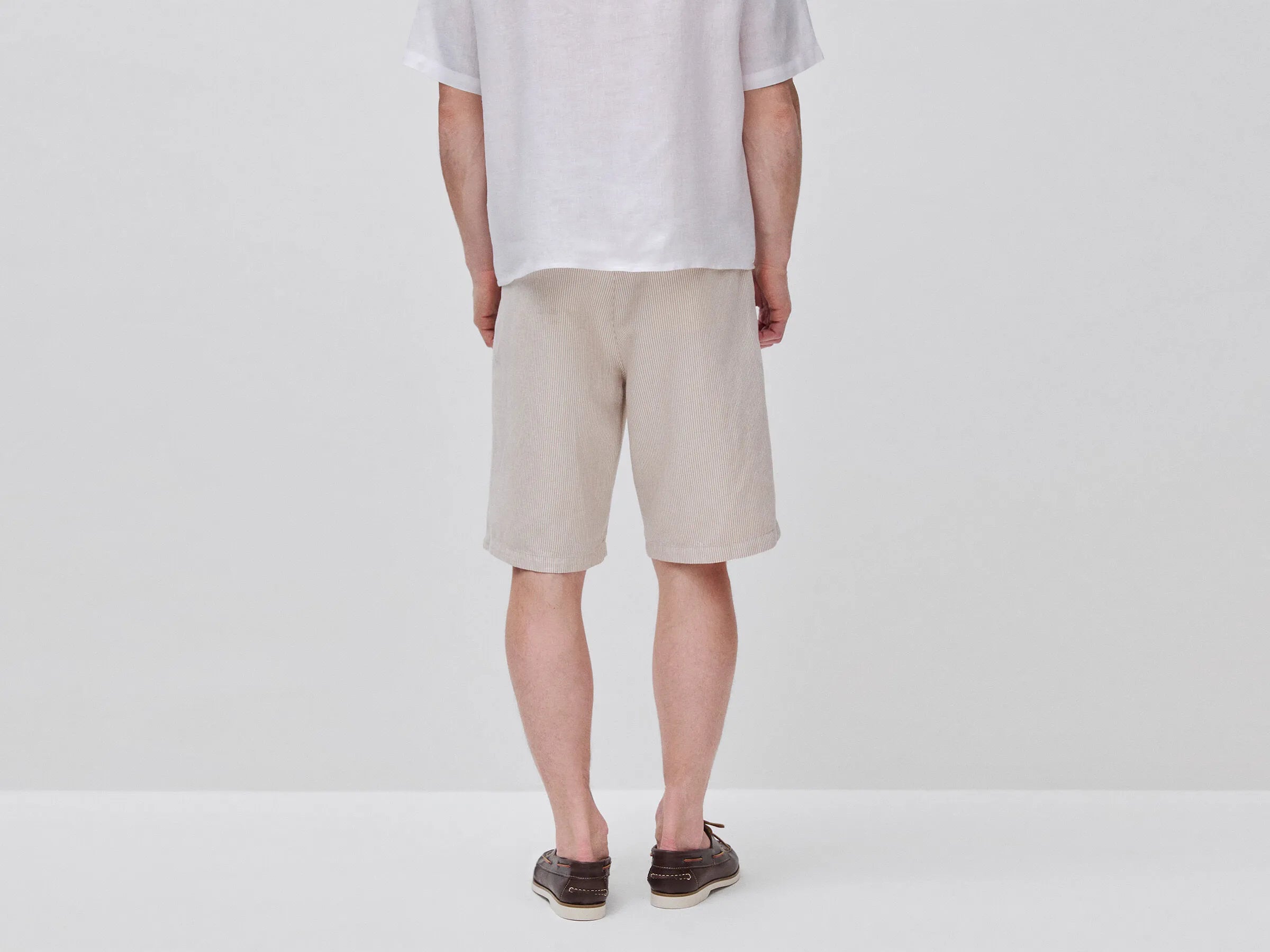 Benetton Creamy White Men Regular Fit Bermuda Shorts in Linen Blend SKU: 4YQSU901I_906 Image 03