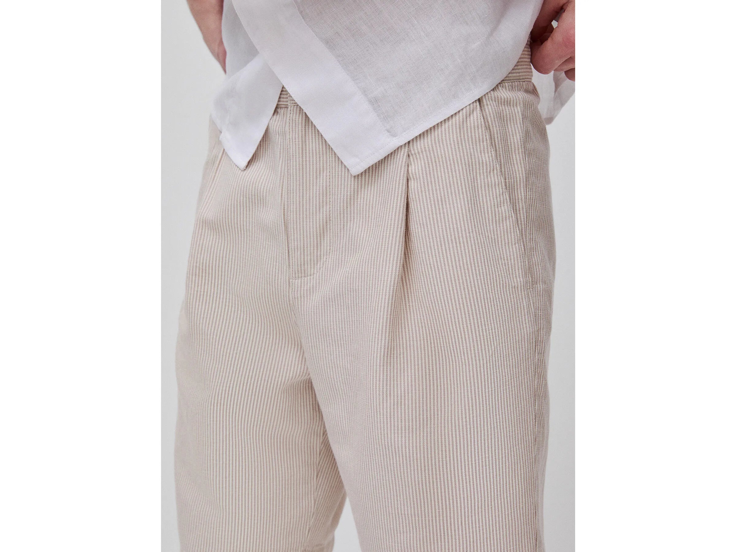 Benetton Creamy White Men Regular Fit Bermuda Shorts in Linen Blend SKU: 4YQSU901I_906 Image 04