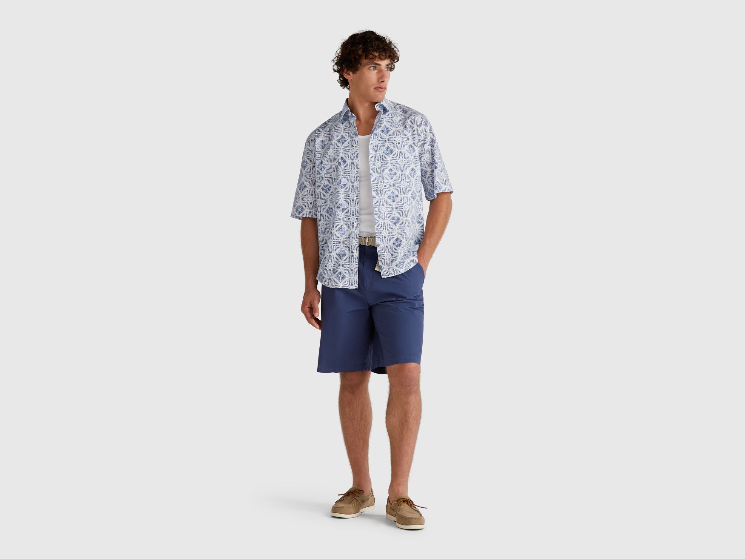 Benetton_Short Sleeve Patterned Shirt_5UBMUQ05P_68Q_03