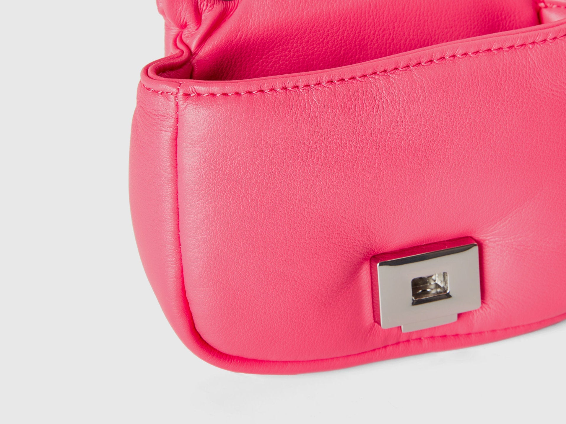 Padded Shoulder Bag_69ATCY01E_94L_03