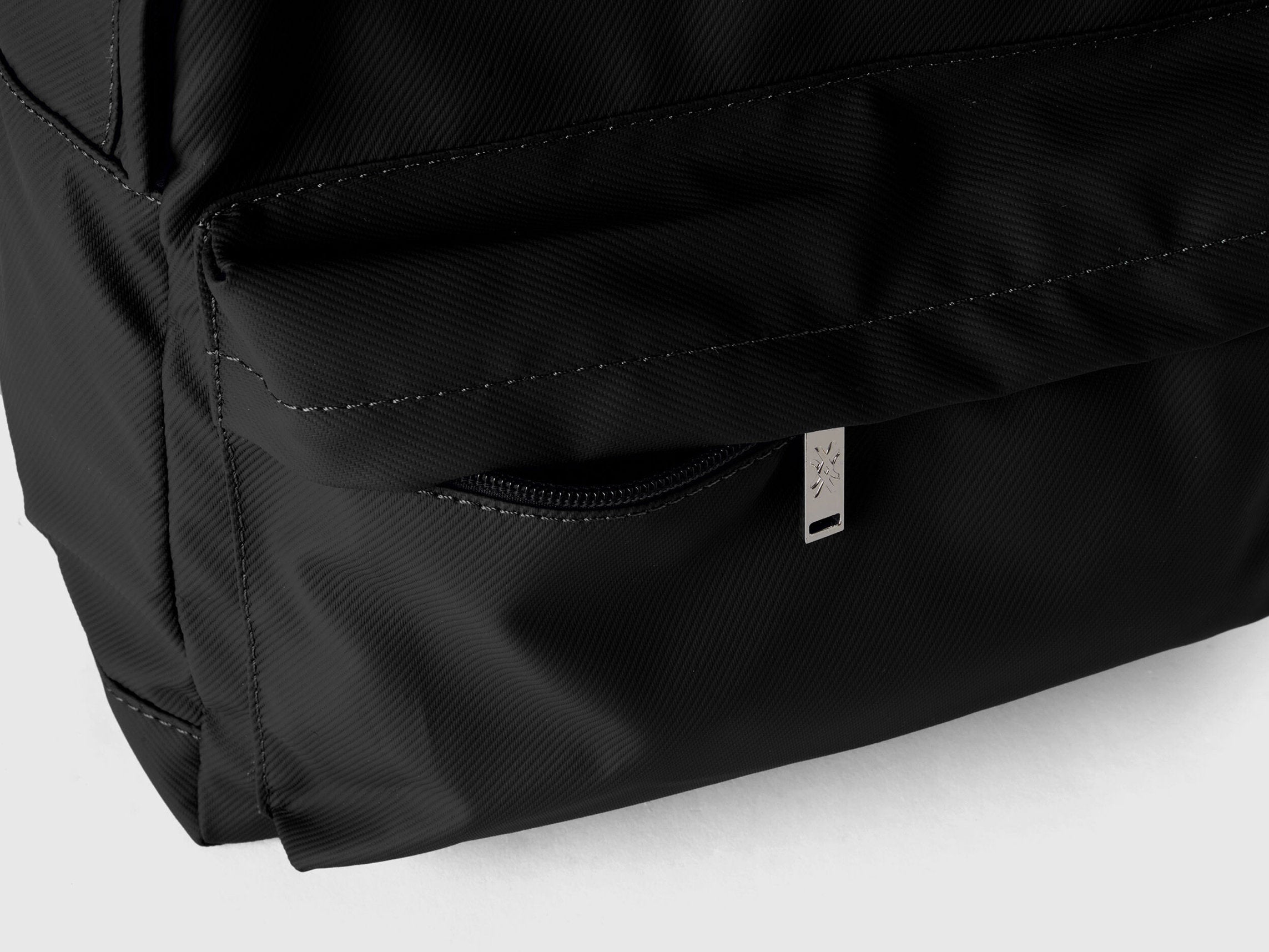 Nylon Rucksack_6FK8CY01J_700_03