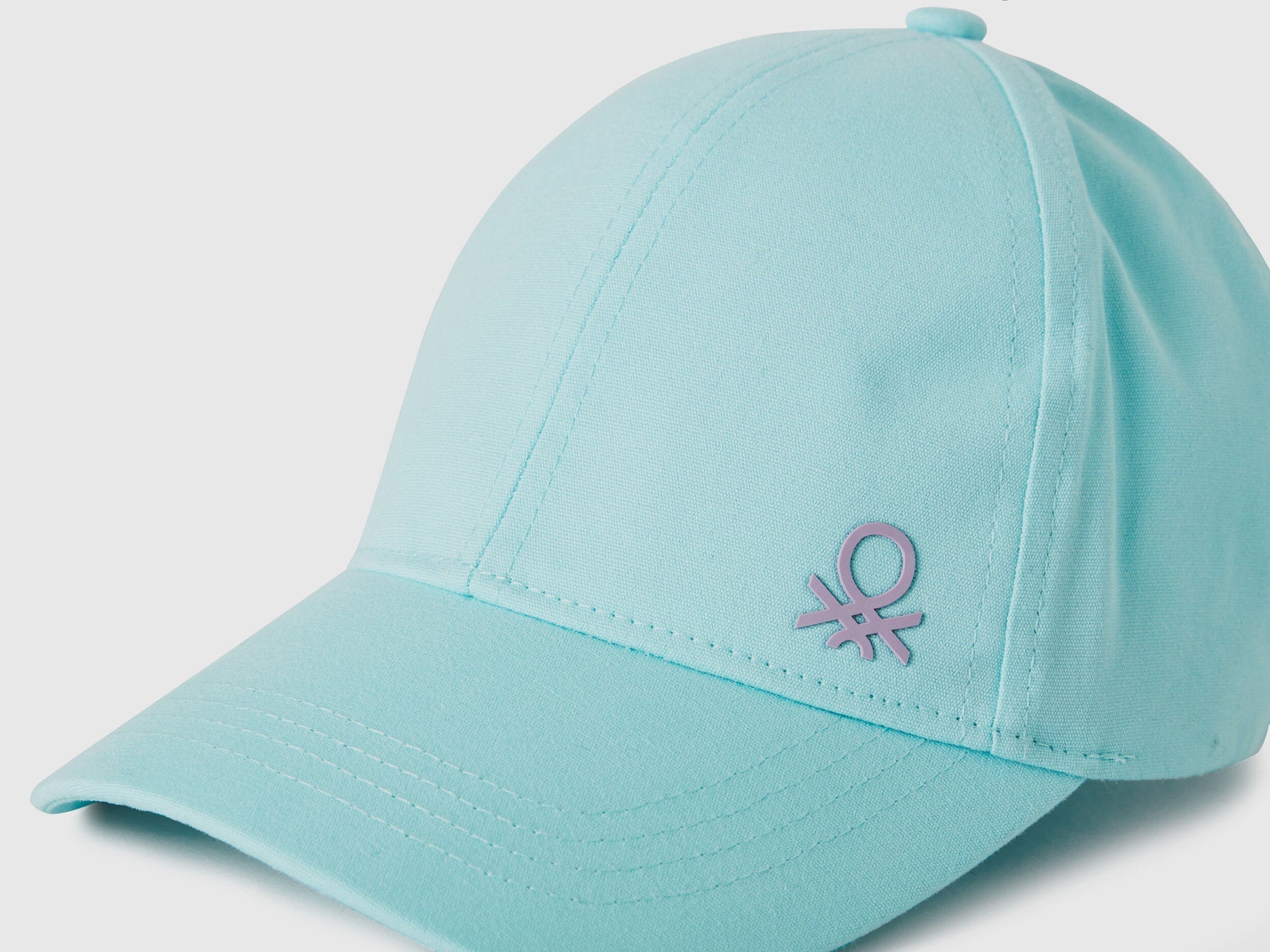 Cap With Brim_6G0QGA012_0W6_03