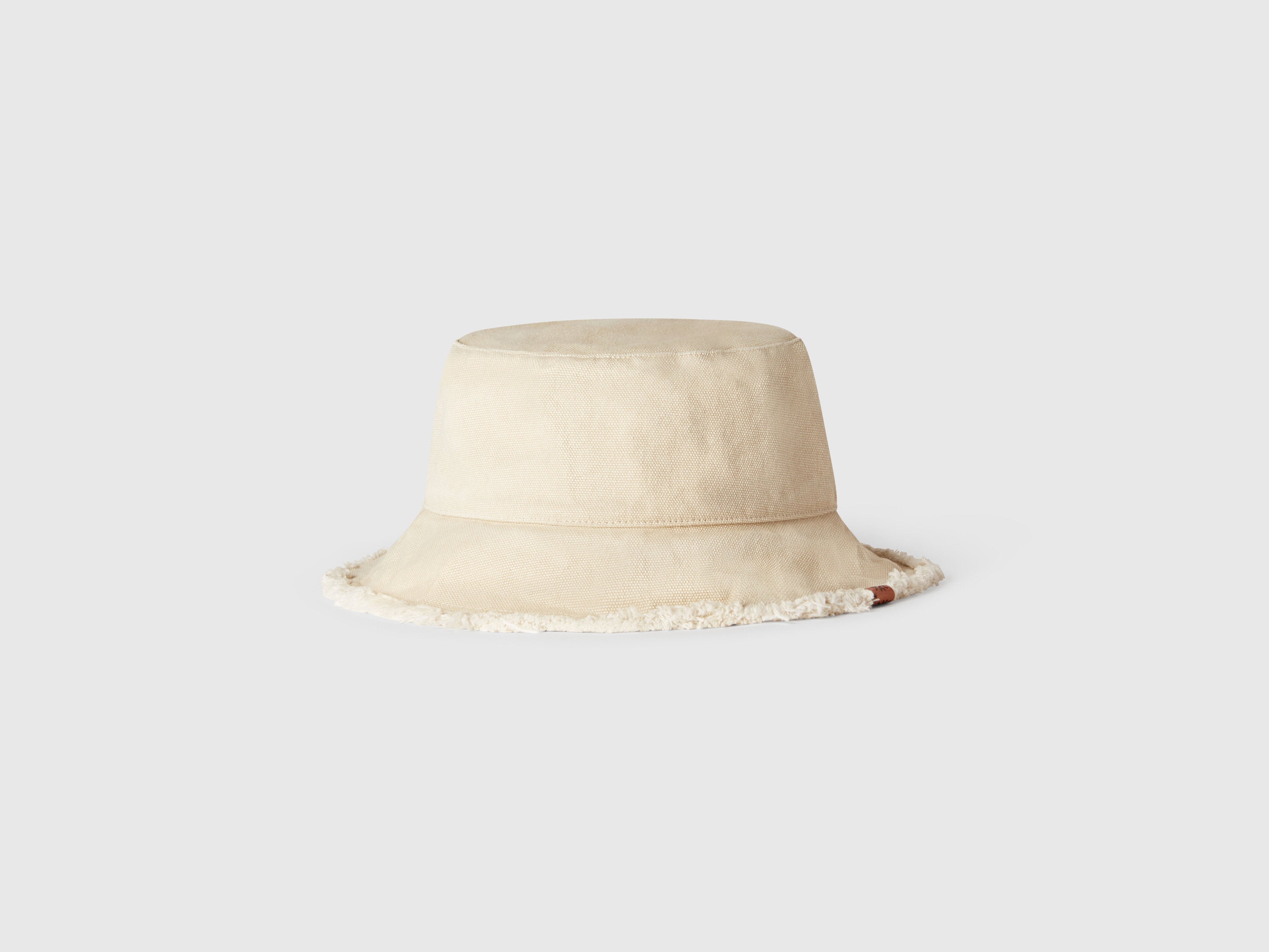 Benetton_Fisherman&
