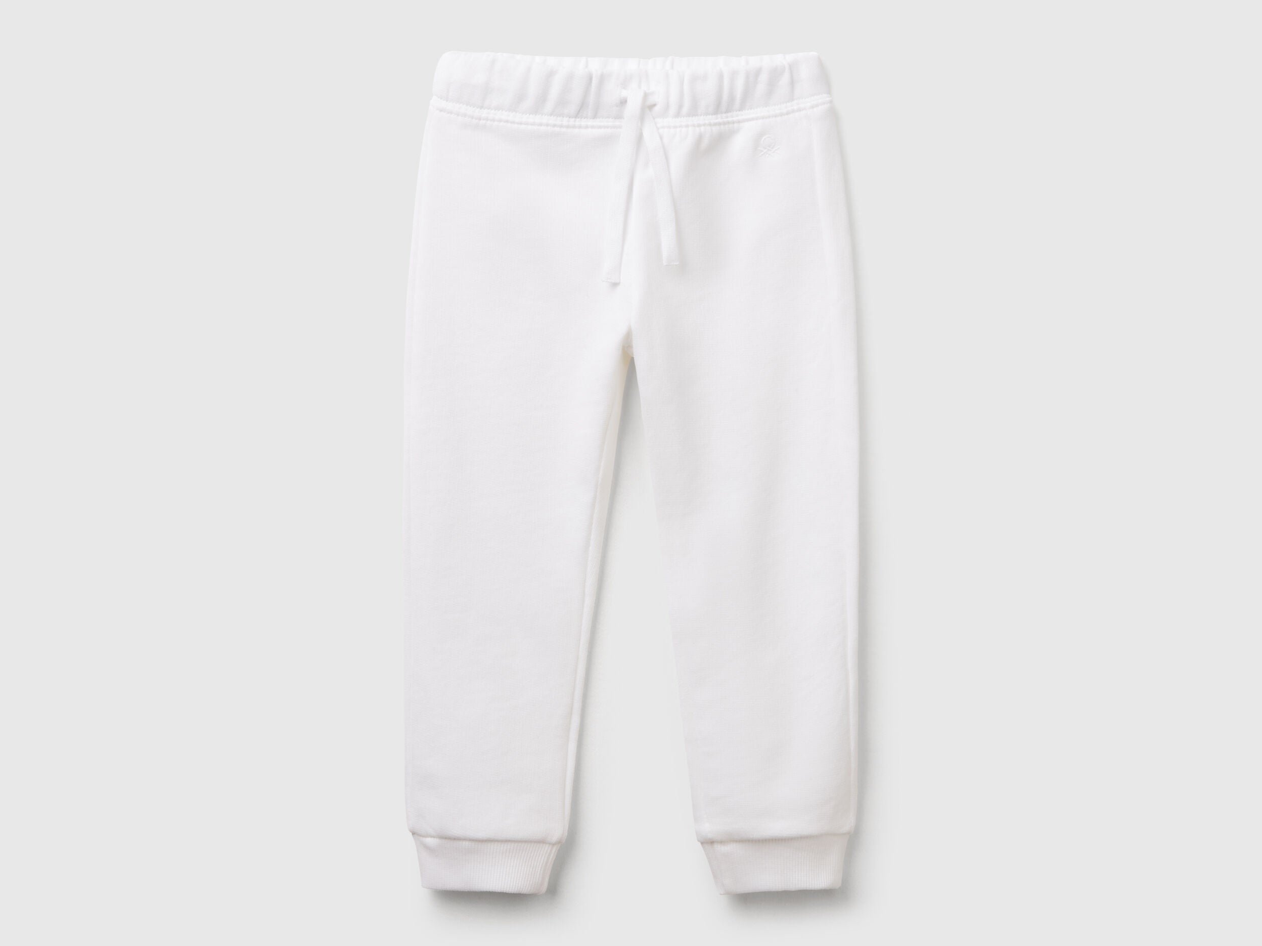 Benetton_Creamy White_Tracksuit with Glittery Print_G503U-GF01NS_074_05