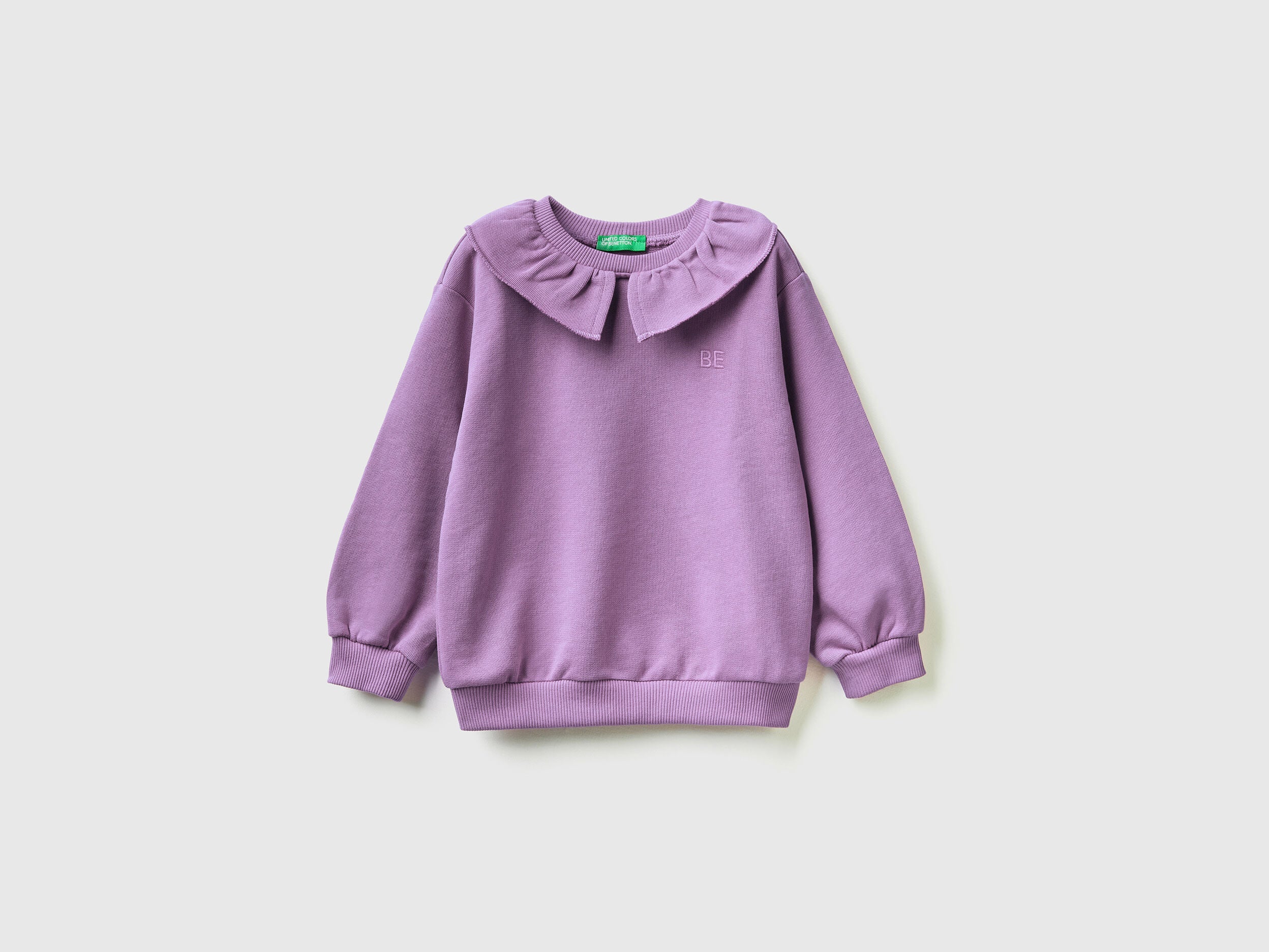 Sweatshirt With Collar And "Be" Embroidery
