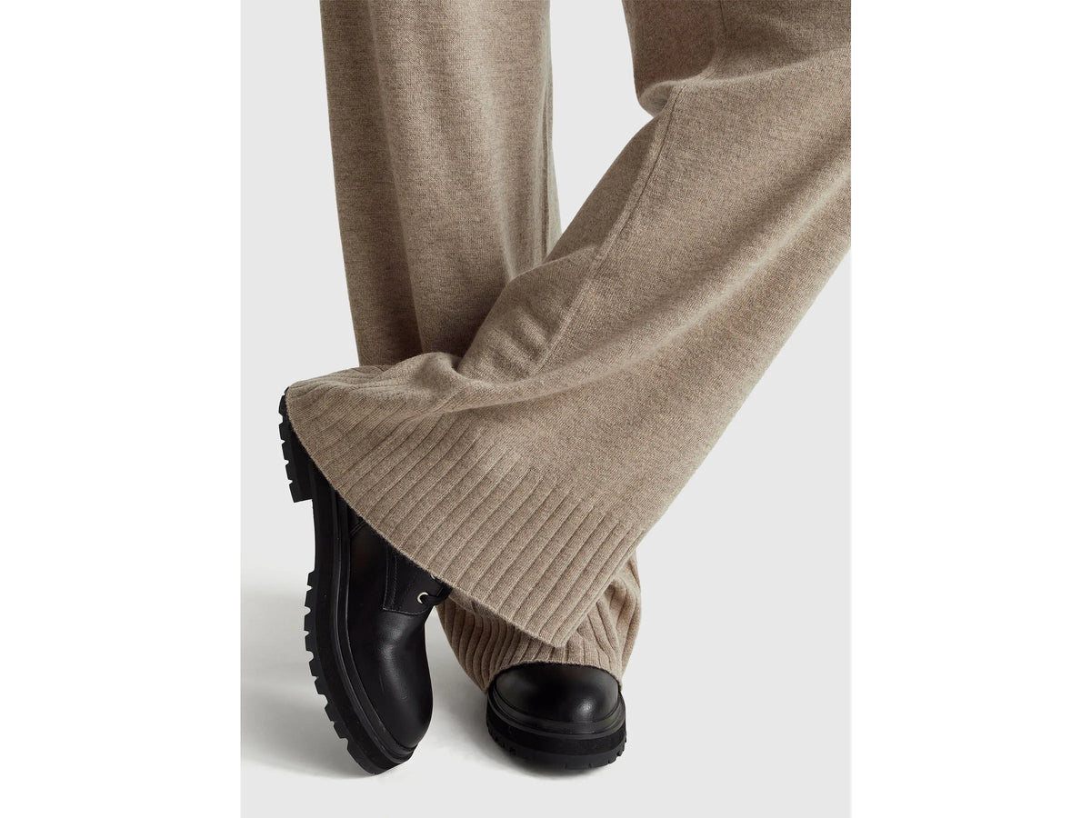 Benetton_Beige_Beige Wide Trousers in Wool and Cashmere Blend_102HDF00Z_81F_04