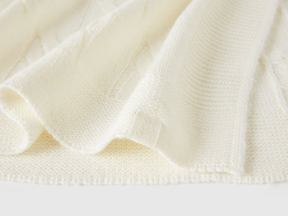 Benetton_Creamy White_Cover with Cable Knit_1370A8008_600_03
