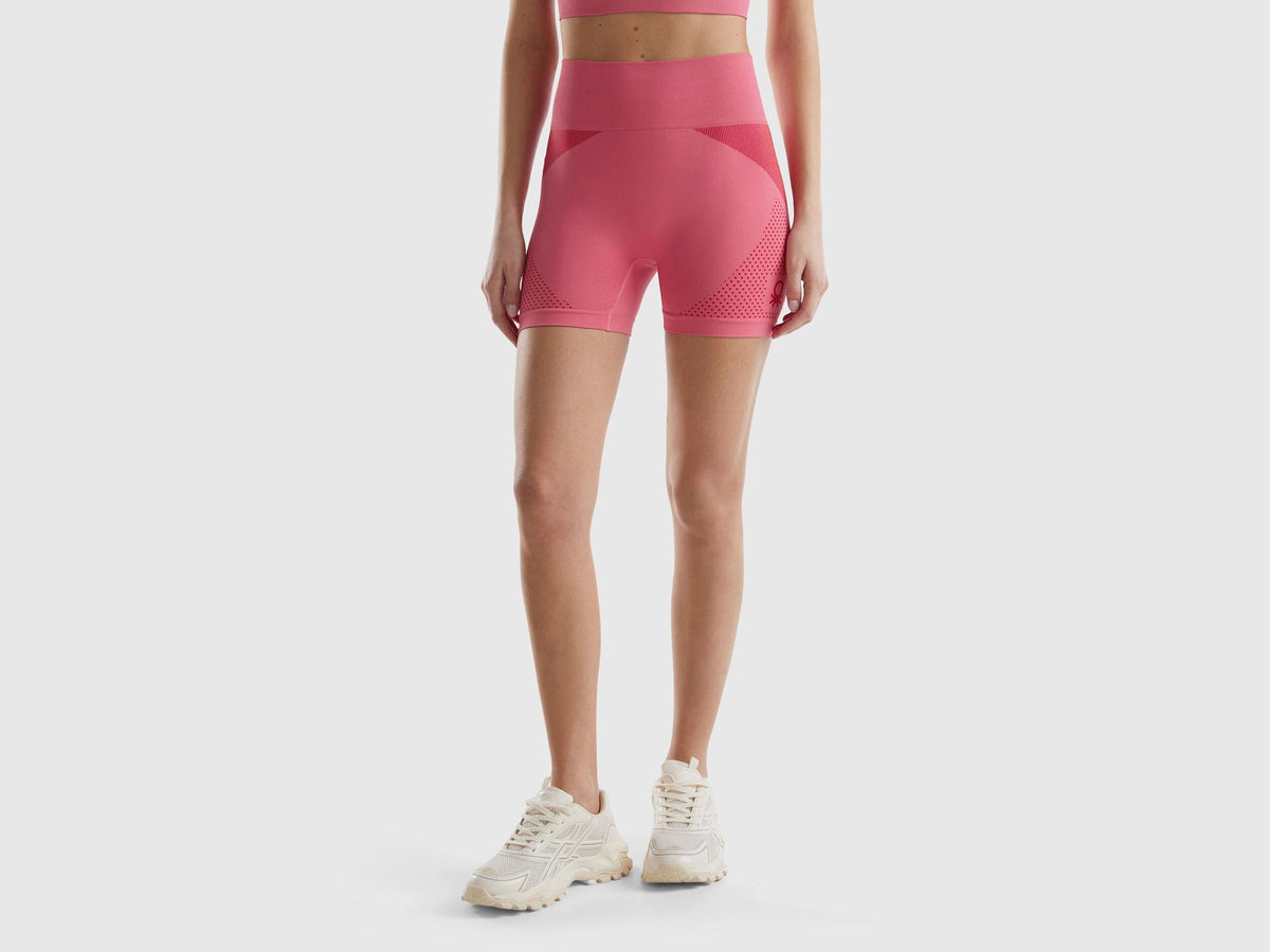 Seamless Sports Shorts_189T3900E_38E_01
