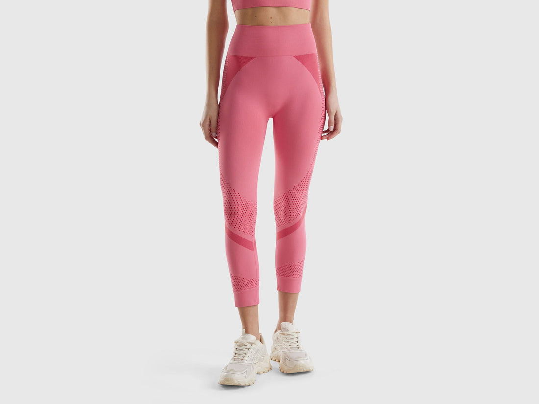 Seamless Sports 3/4 Leggings_189T3F00T_38E_01