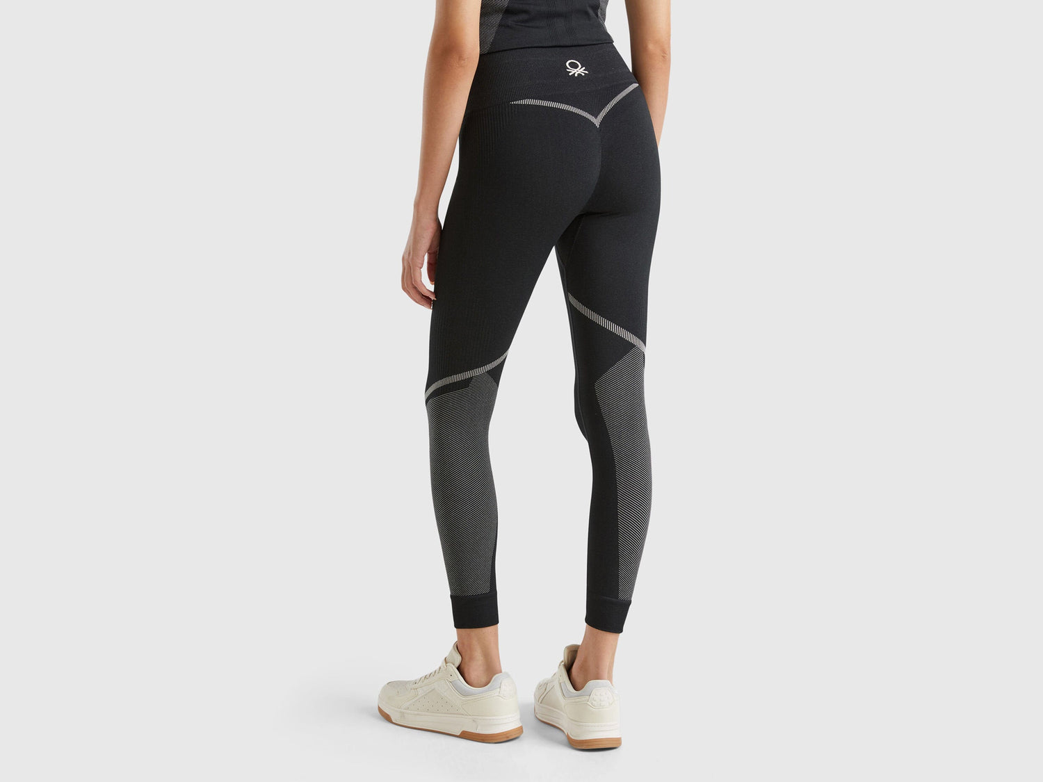 Seamless Sports Leggings_189T3F00U_100_03