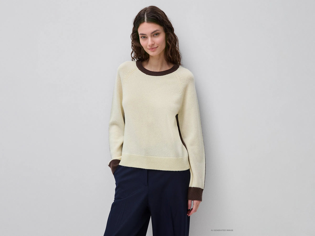 Benetton Creamy White Women 100% Wool Color Block Sweater SKU: 1M6NE10I0_903 Image 01