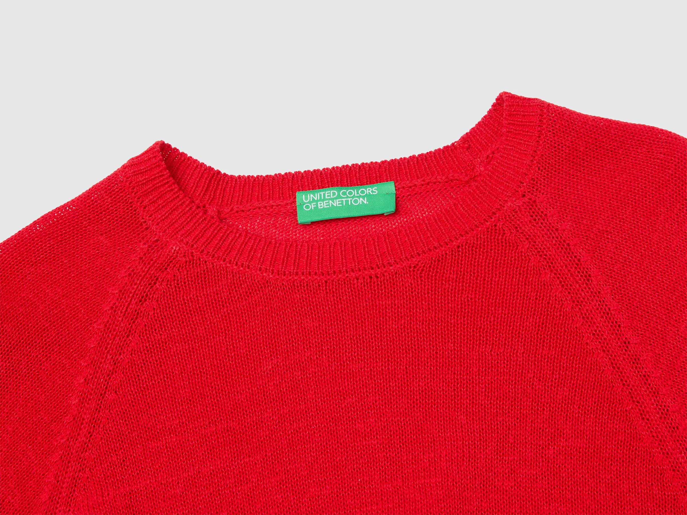 Benetton Red Women Oversized Sweater in Linen Blend SKU: 1MMXD10H6_155 Image 03
