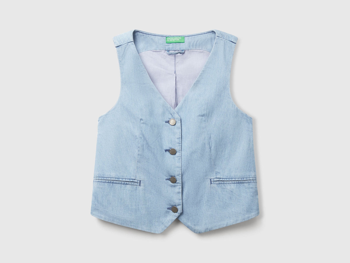 Benetton_Vest in Chambray_2DHJDJ010_902_04