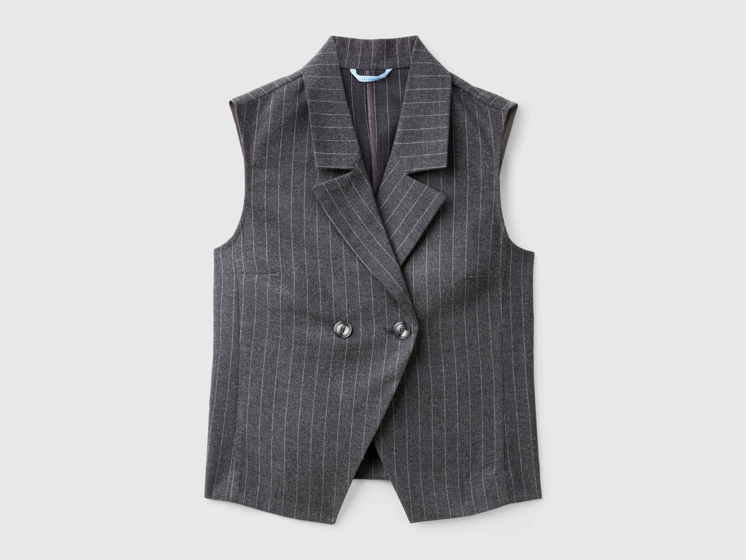 Double-Breasted Pinstripe Vest_05