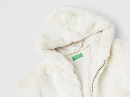 Benetton_Creamy White_Jacket in Faux Fur_2Q6TCN05E_0R2_03