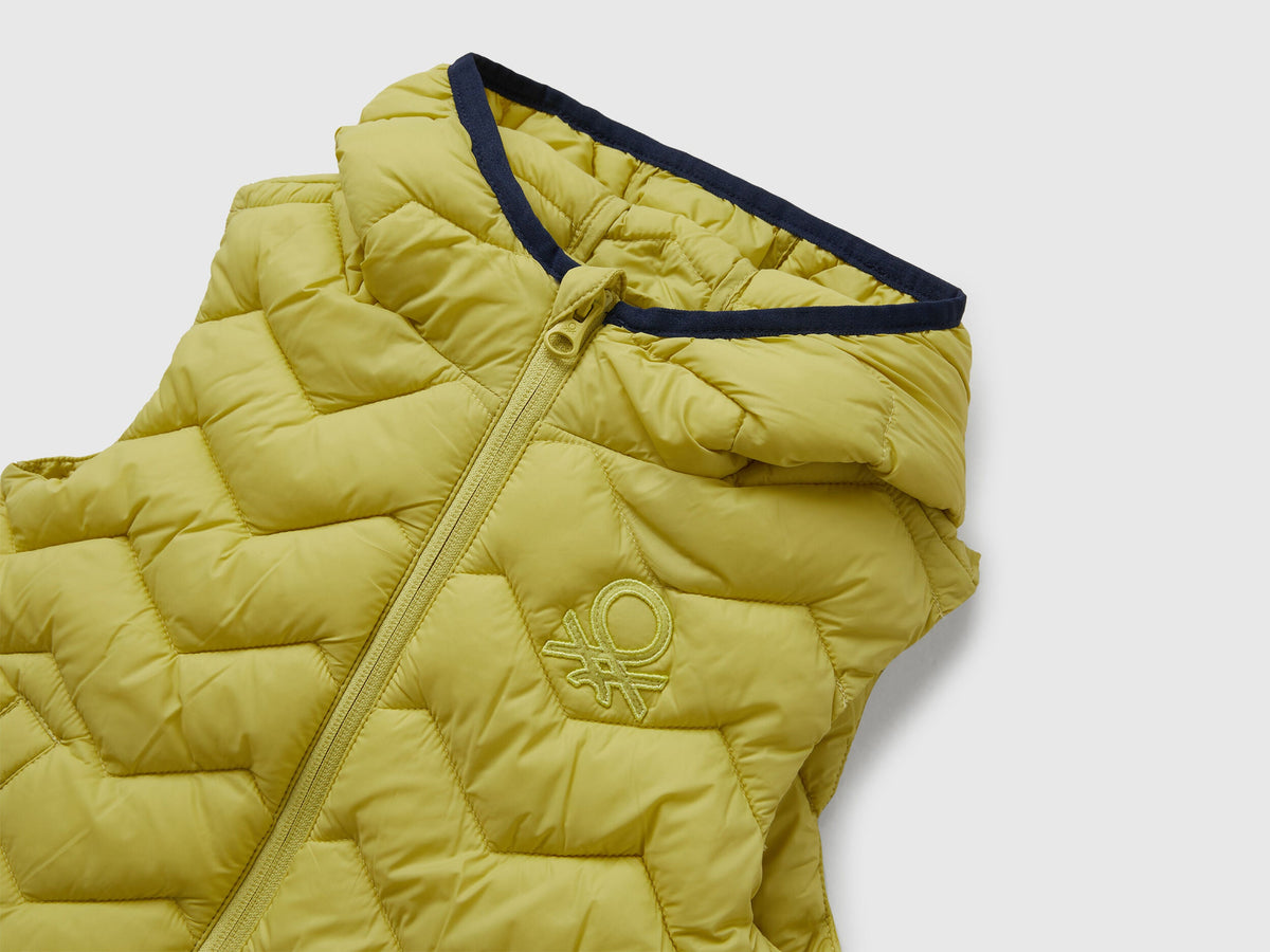 Benetton_Yellow_Padded Vest with Hood_2TWDGJ00G_0Y6_03
