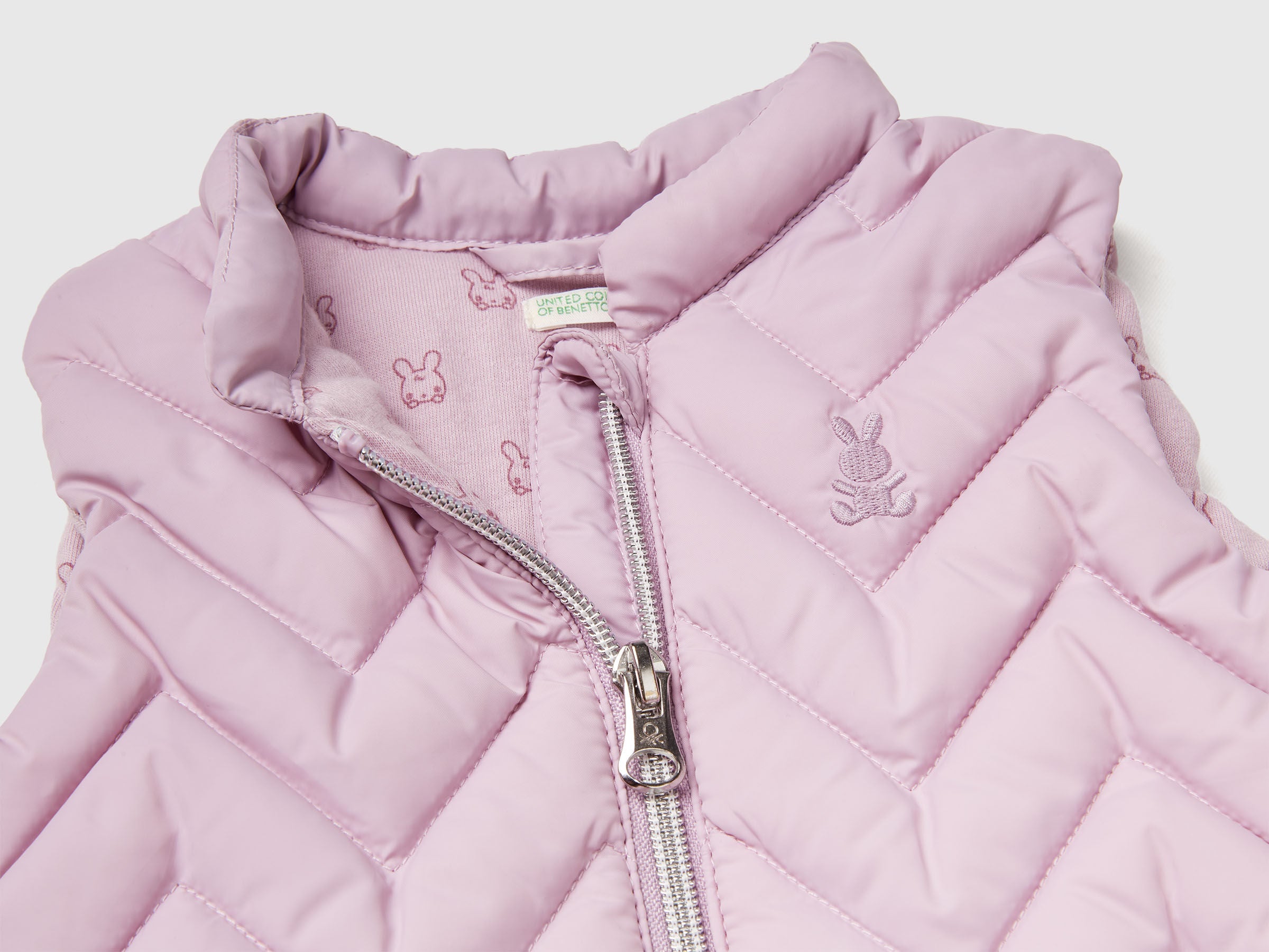 Benetton_Lavender_Padded Vest in Technical Fabric_2WU0AJ005_0W1_03