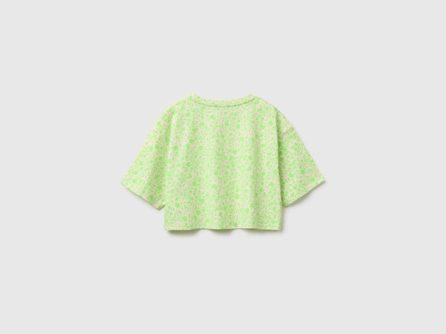 Benetton Green Girls Printed Cropped T-Shirt SKU: 31M0C10TW_72V Image 02