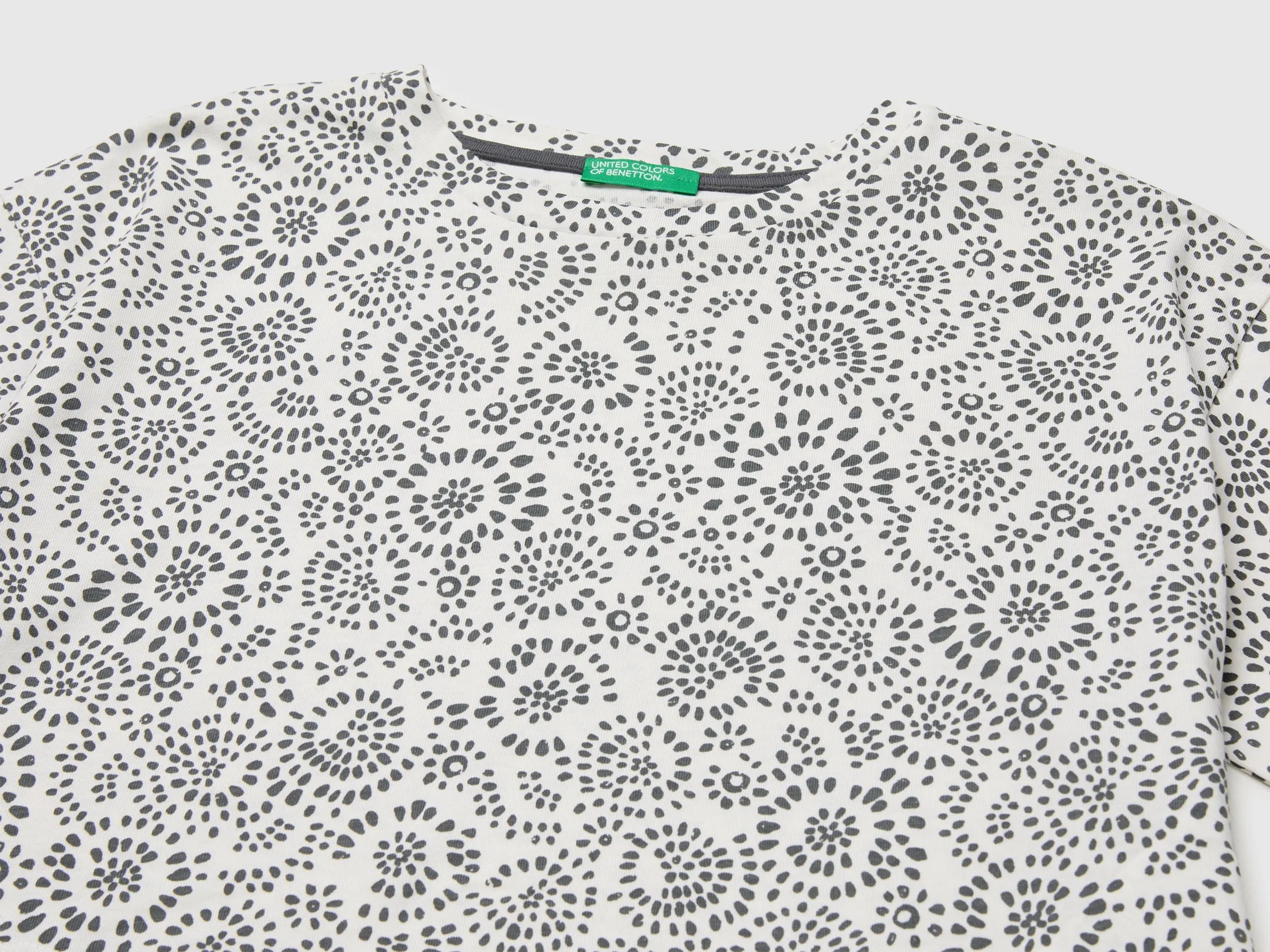 Benetton Multi-Color Girls Printed Cropped T-Shirt SKU: 31M0C10TW_72W Image 03