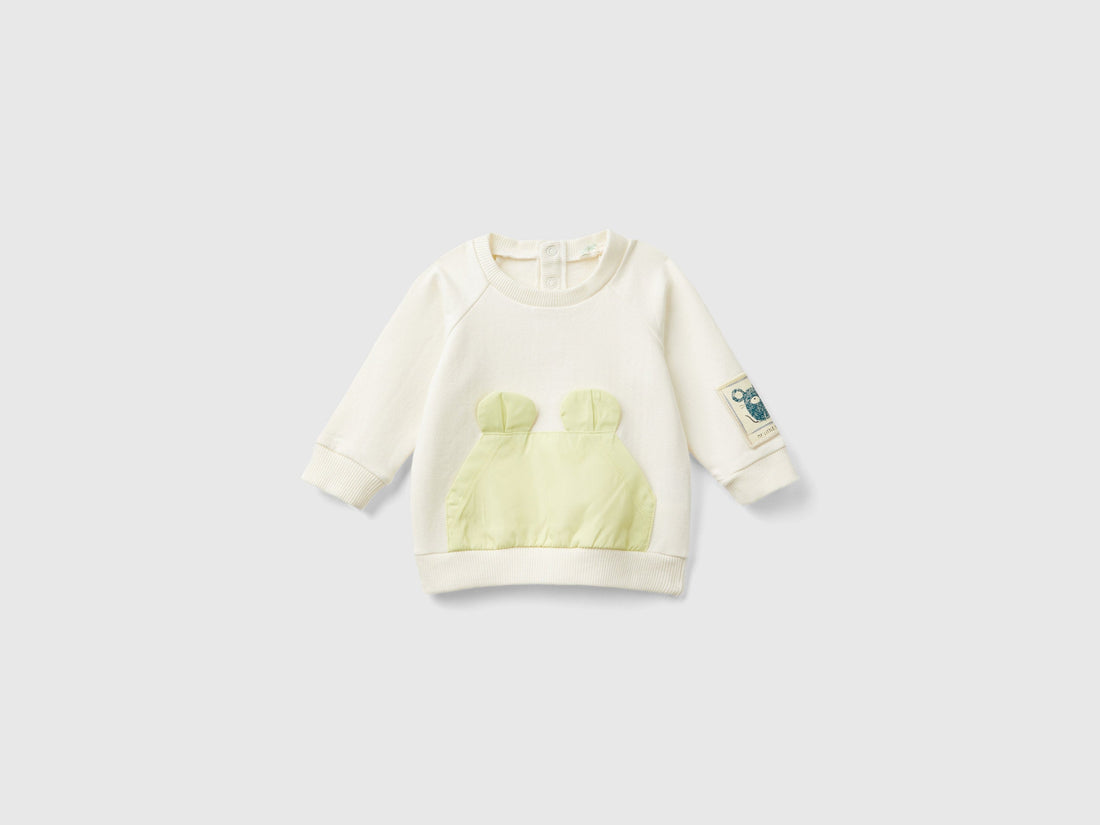 Sweatshirt With Pocket And Applique_32KNA1054_036_01