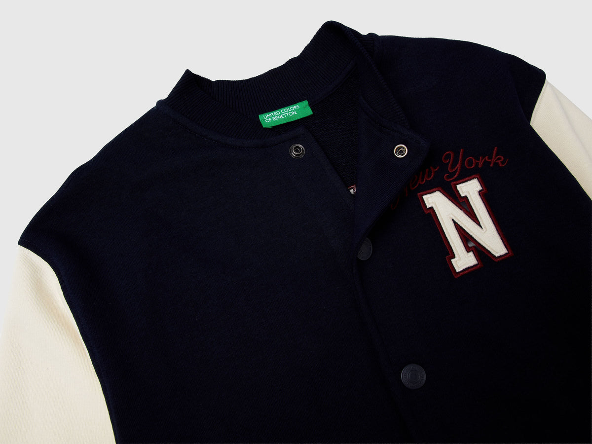 Benetton_Dark Blue_Oversized Fit Bomber Jacket with Embroidery_32N4C505F_016_03