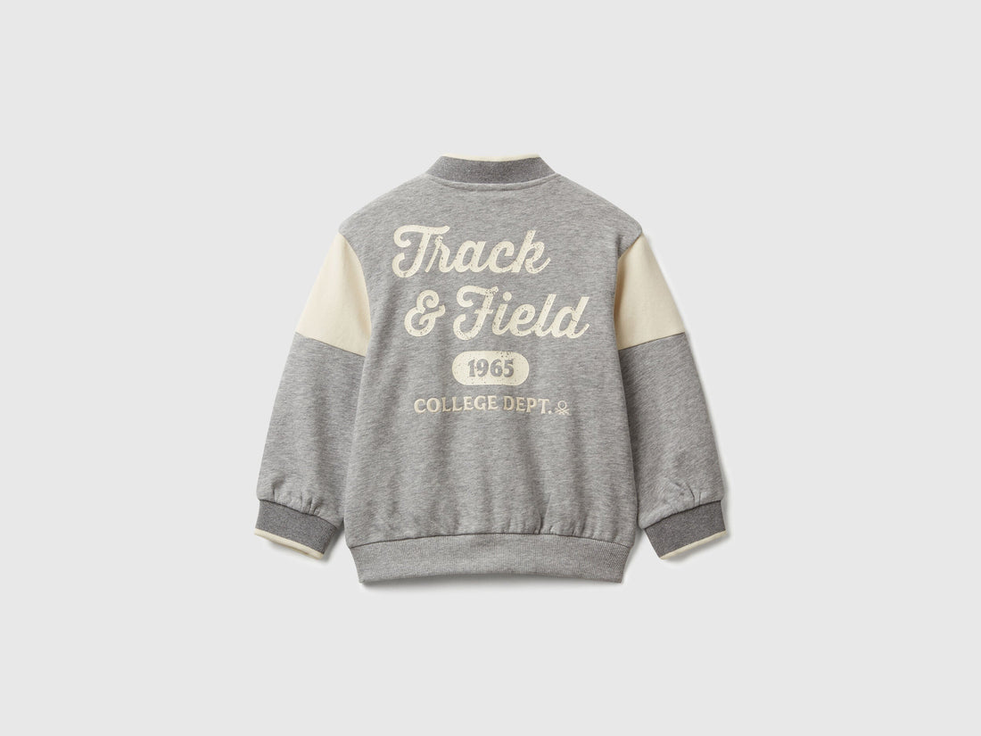 Benetton_Light Gray_Bomber Jacket in Sweat Fabric with Print and Embroidery_32N4G503Z_501_02